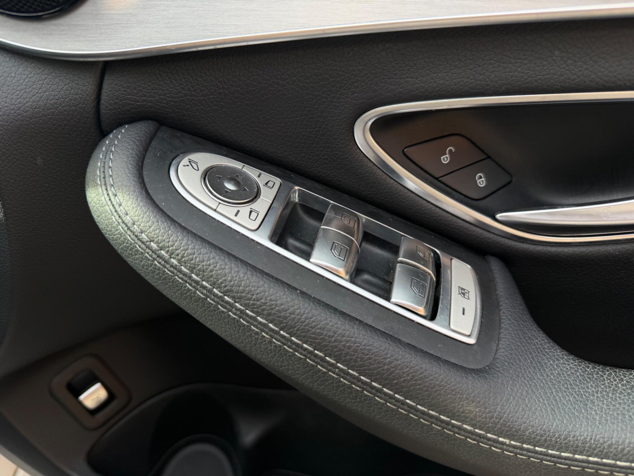 Mercedes C Class - Image 22