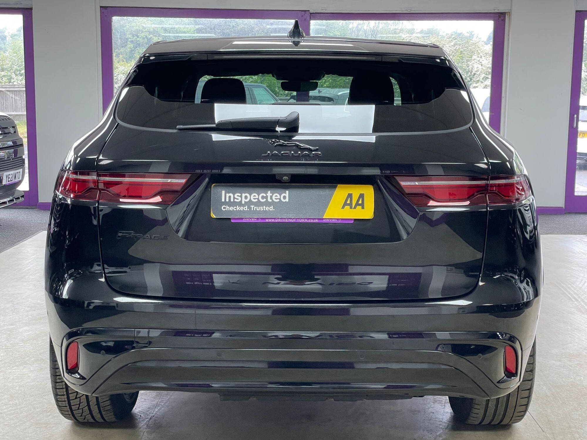 Jaguar F-Pace - Image 10