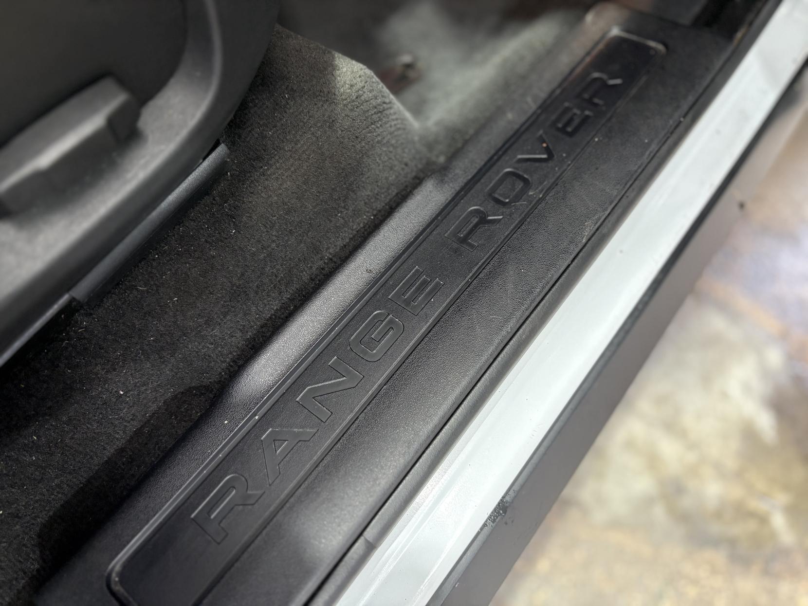 Land Rover Range Rover Evoque - Image 20