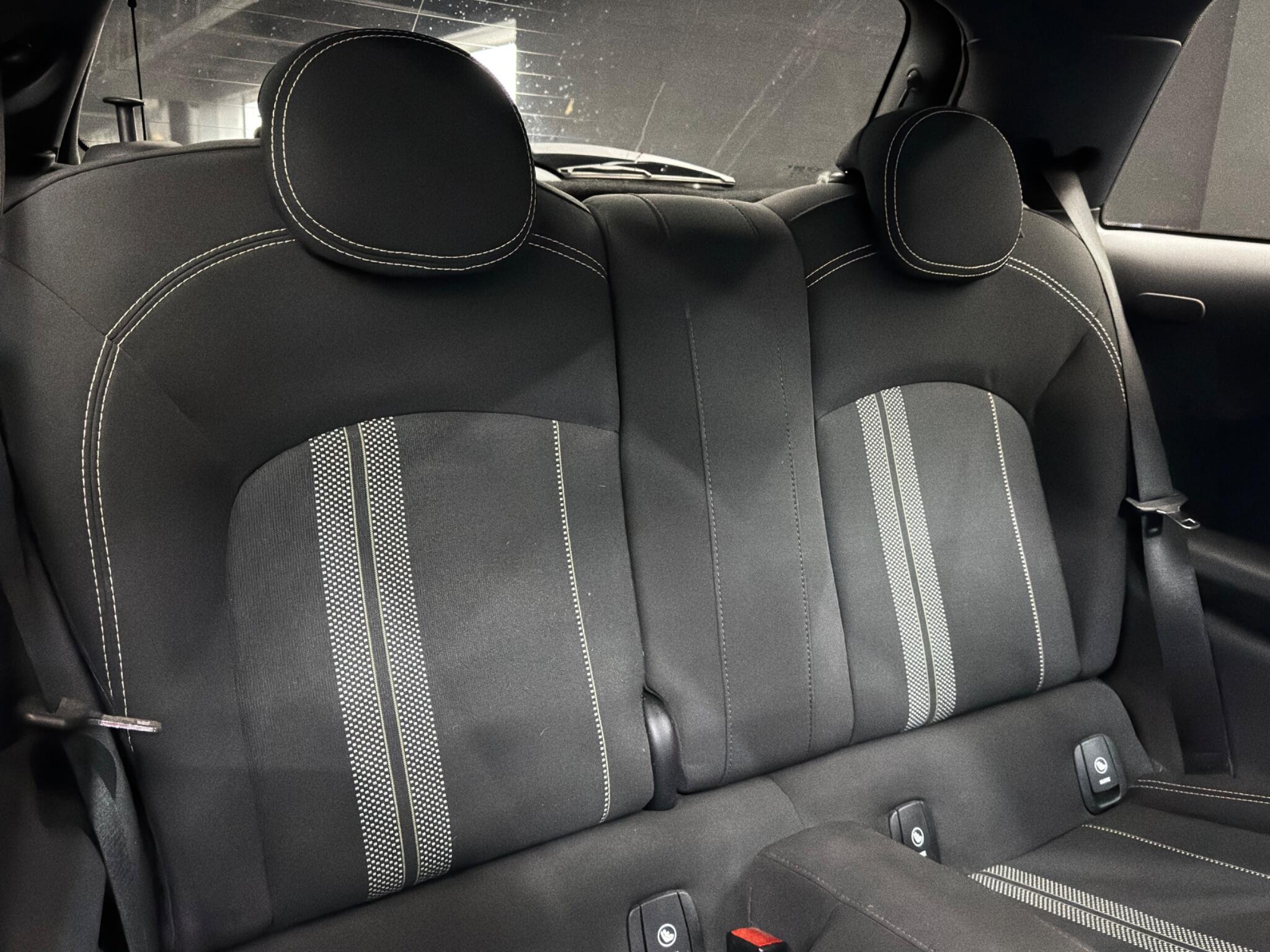MINI Hatch - Image 14