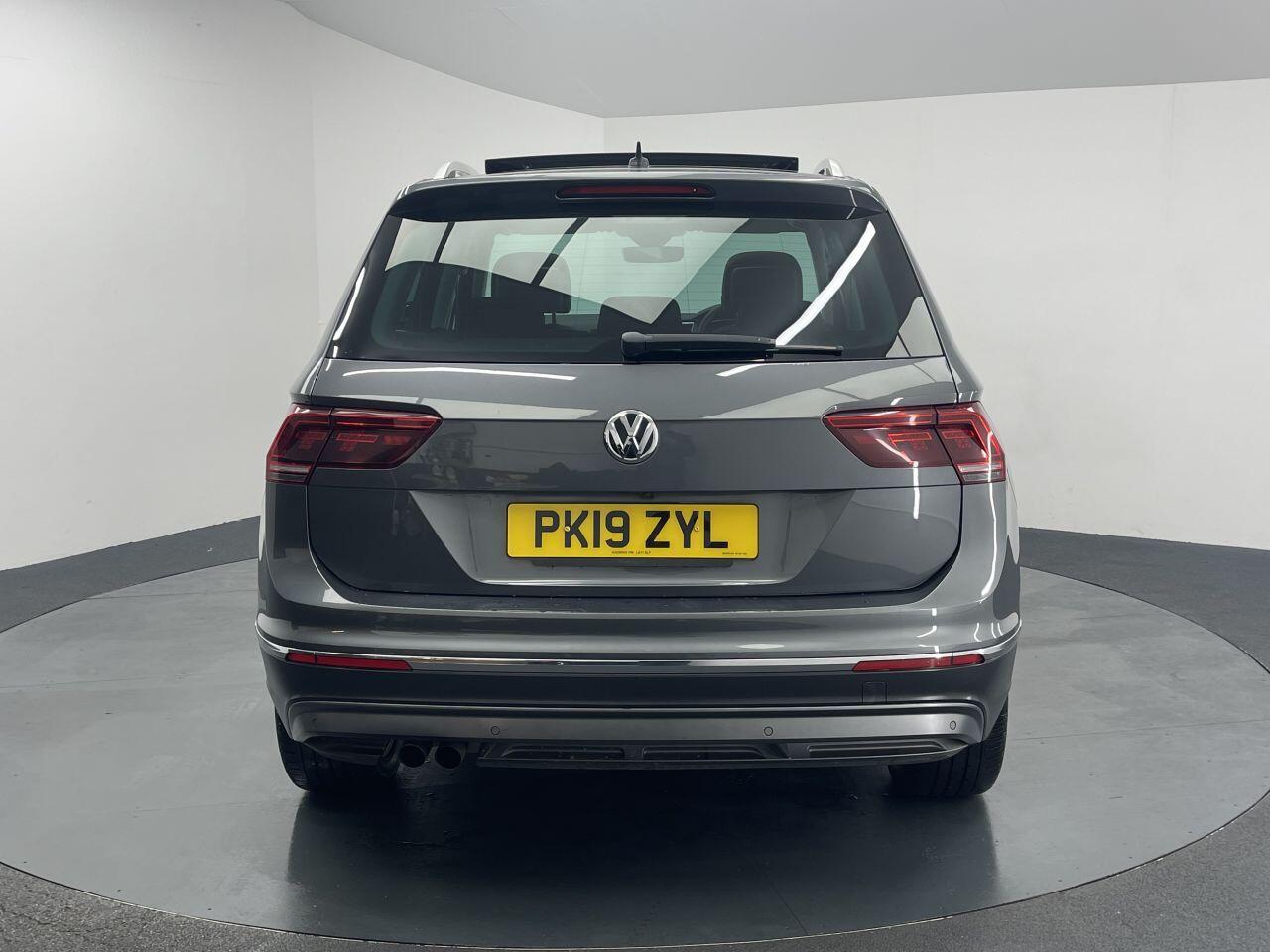 Volkswagen Tiguan - Image 9