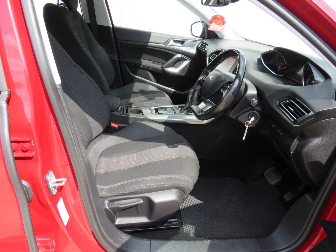 Peugeot 308 - Image 7