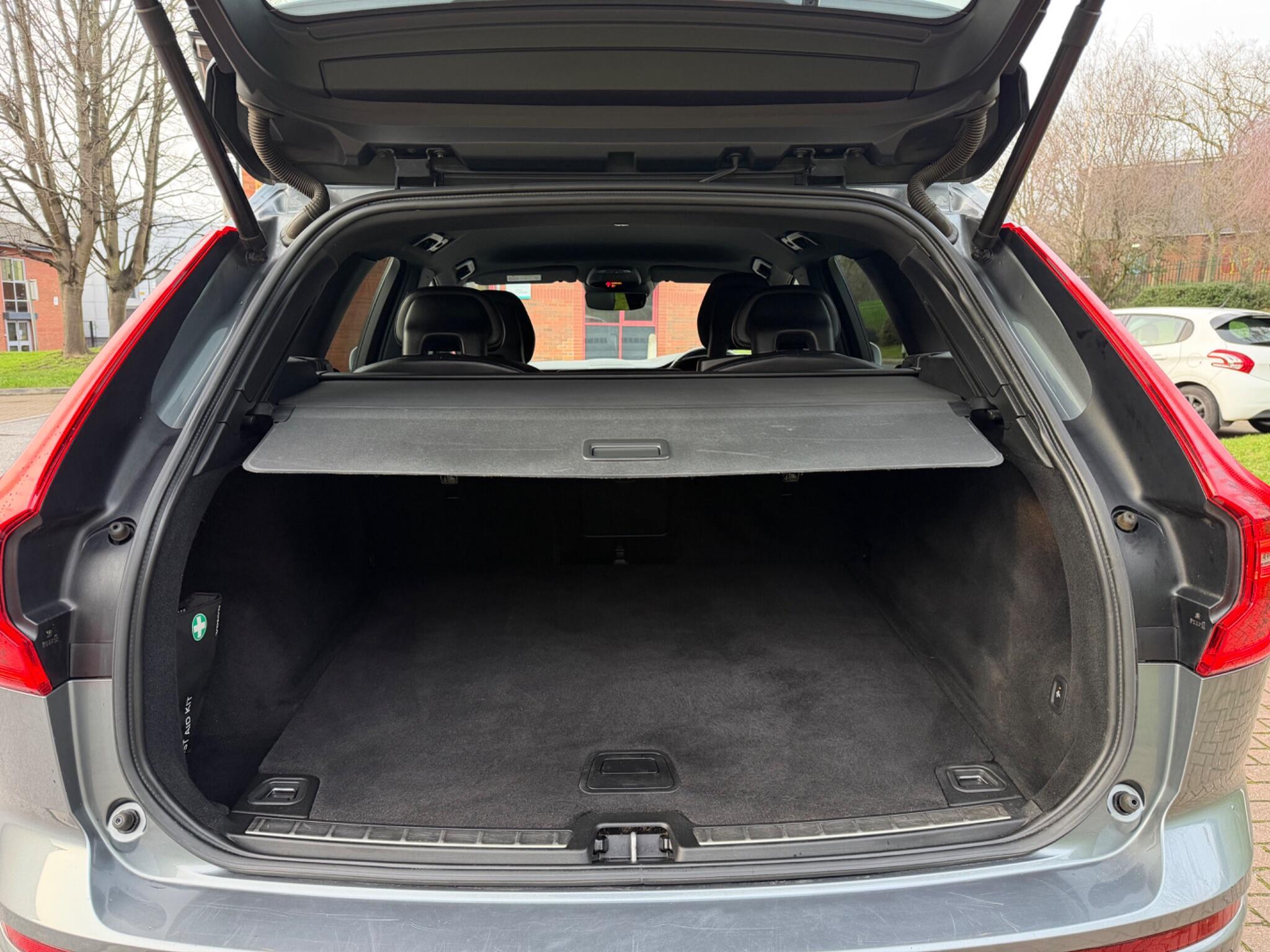 Volvo XC60 - Image 18