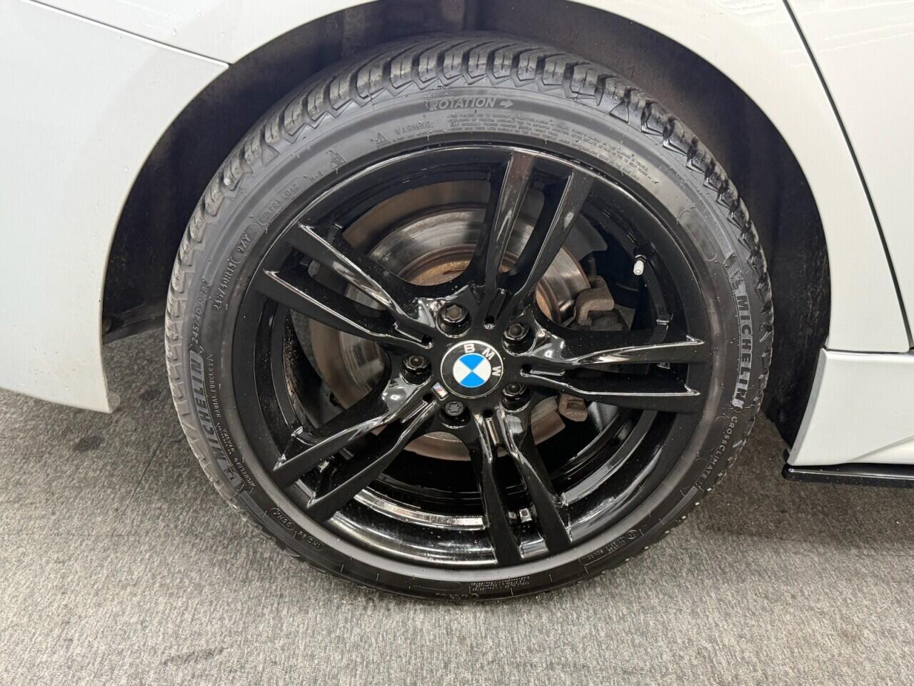BMW 3 Series - Image 12