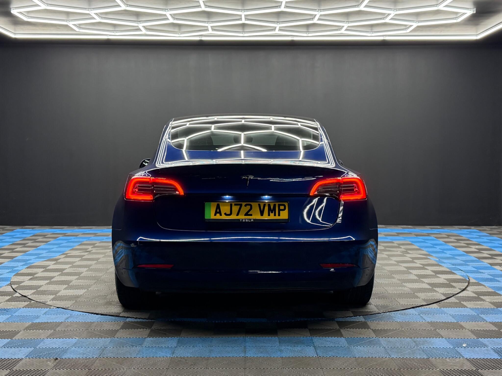 Tesla Model 3 - Image 6