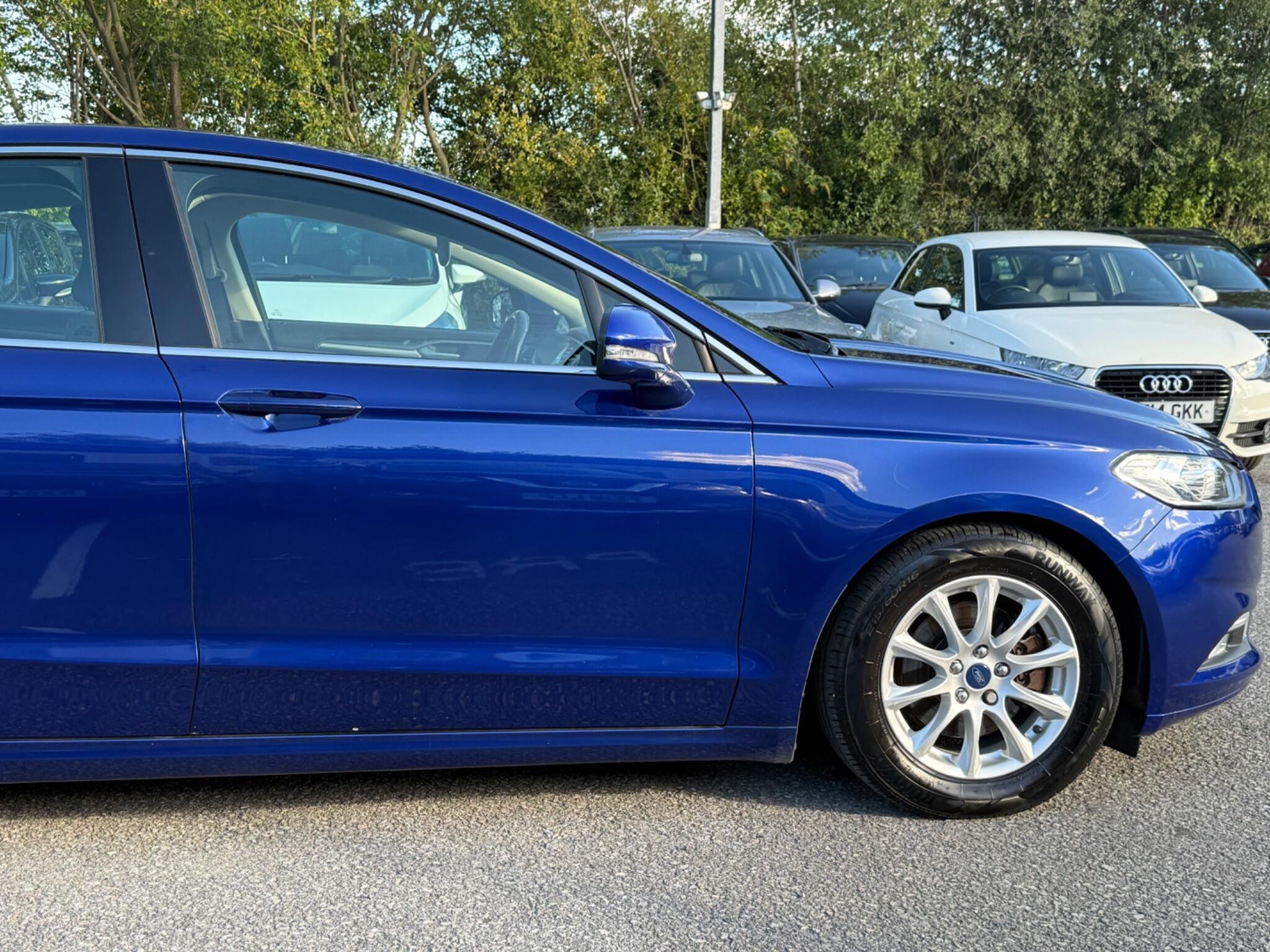 Ford Mondeo - Image 20