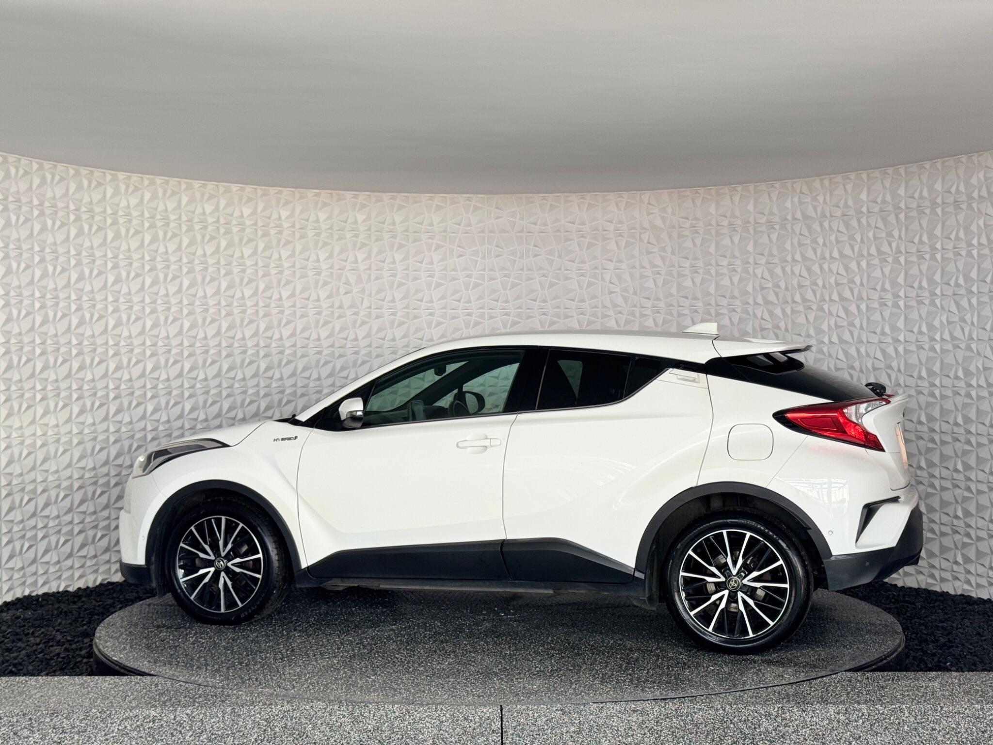 Toyota C-Hr - Image 19