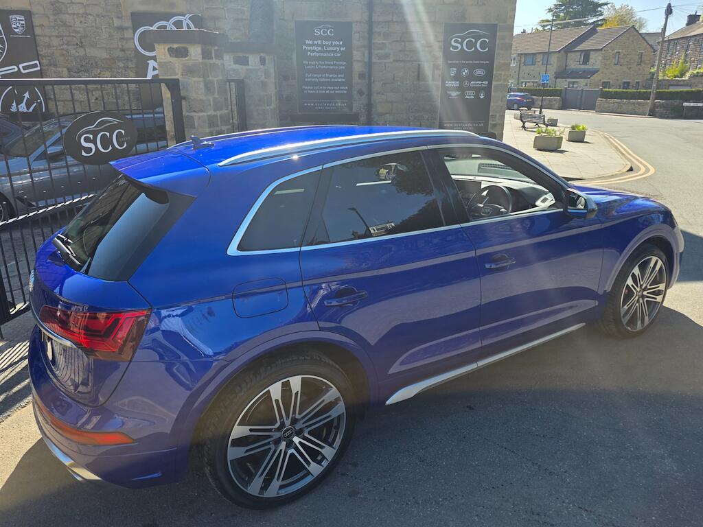 Audi SQ5 - Image 9