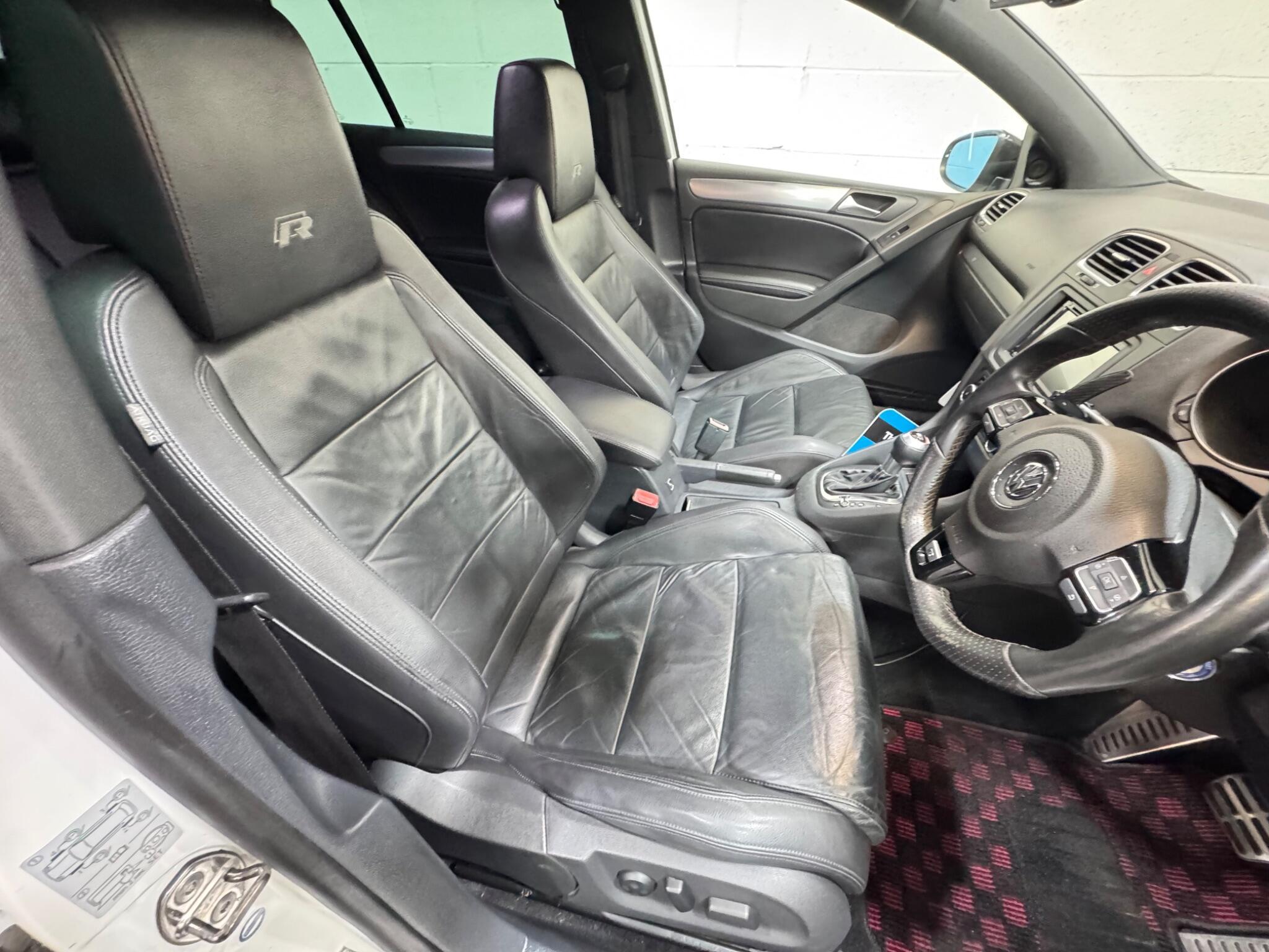Volkswagen Golf - Image 7