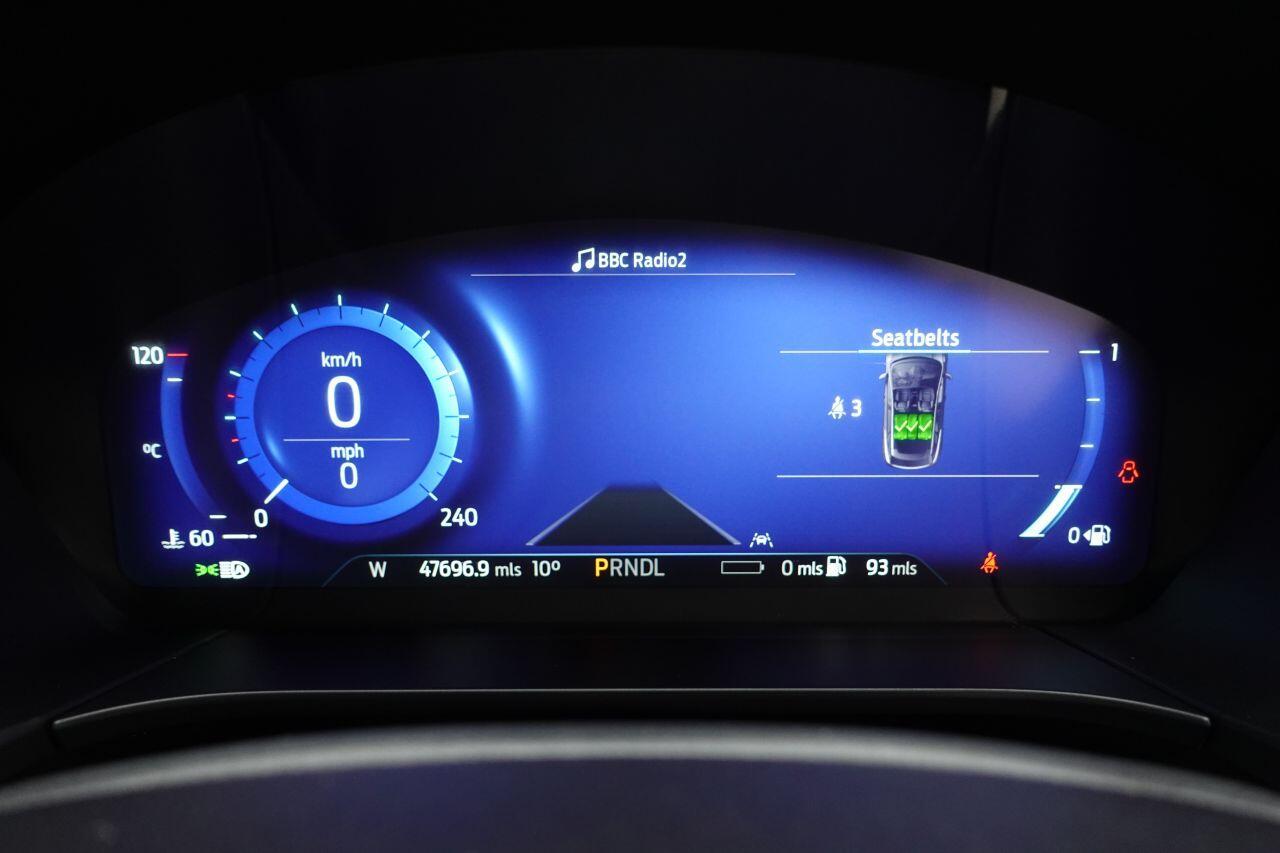 Ford Kuga - Image 33