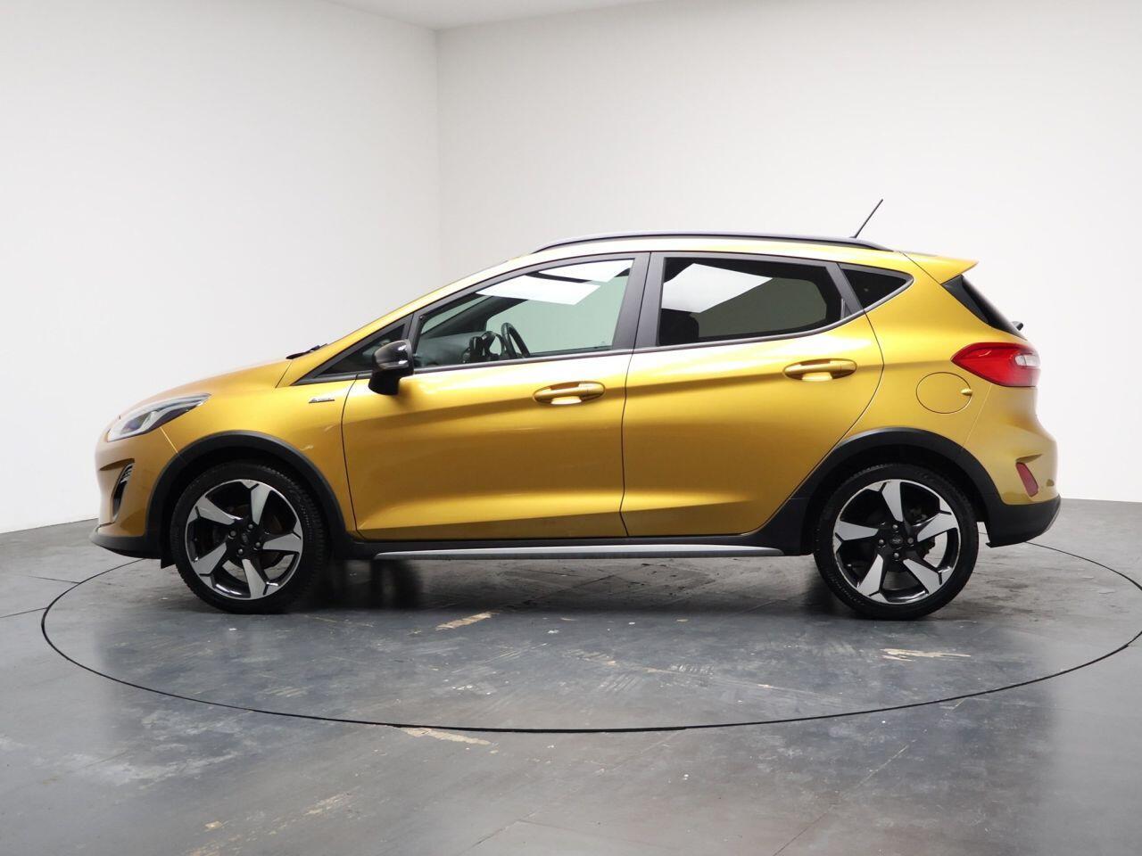 Ford Fiesta - Image 8