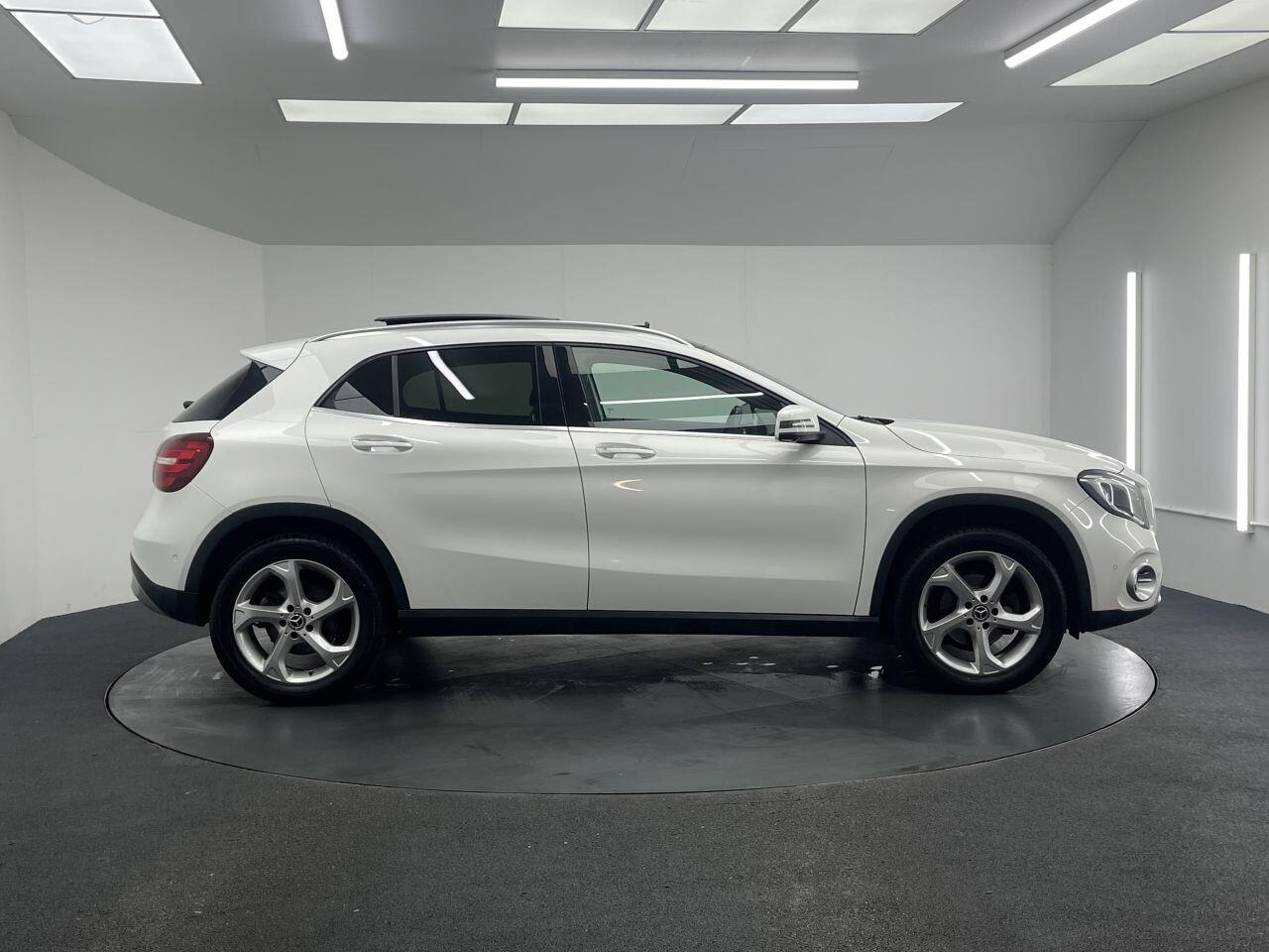 Mercedes GLA - Image 13