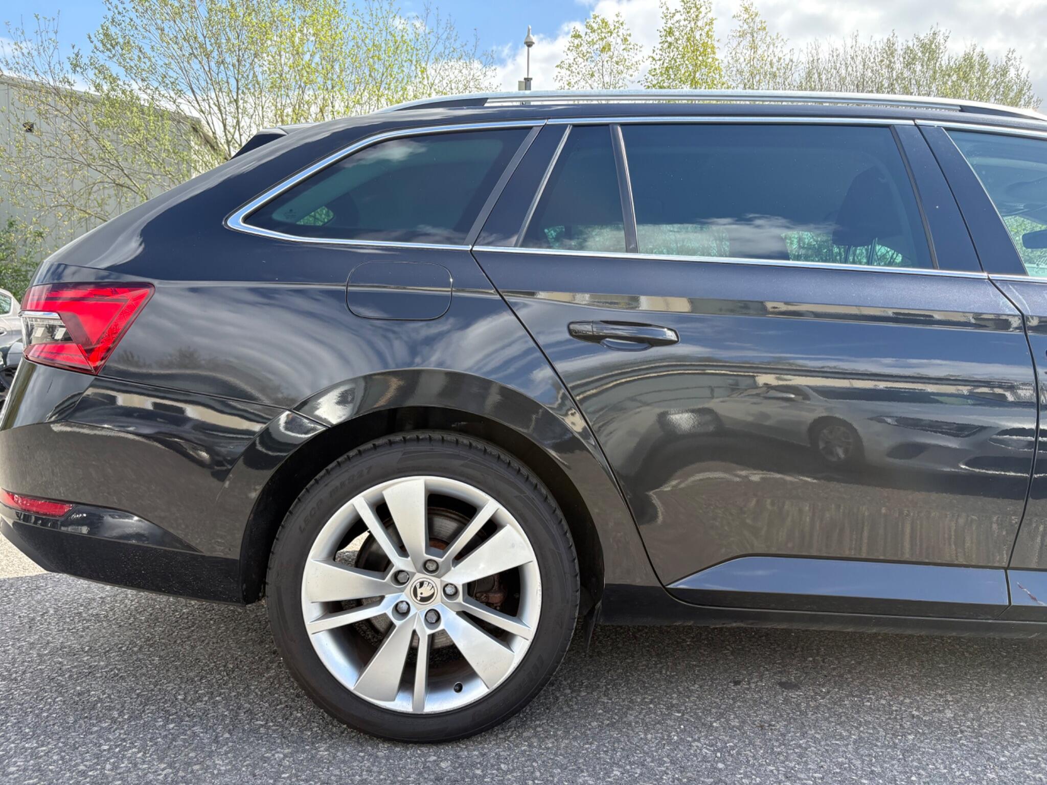 Skoda Superb - Image 22