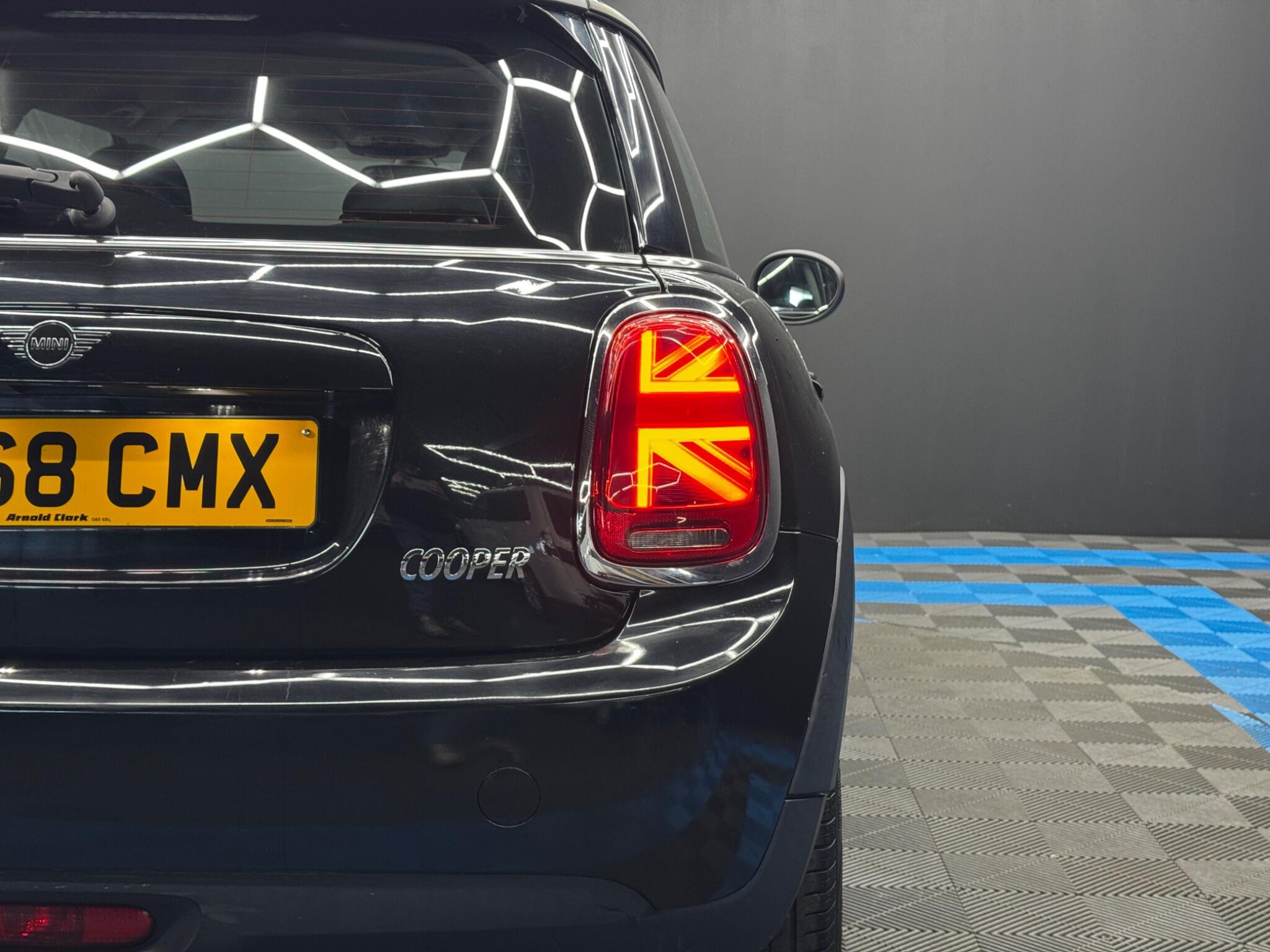 MINI Hatch - Image 38