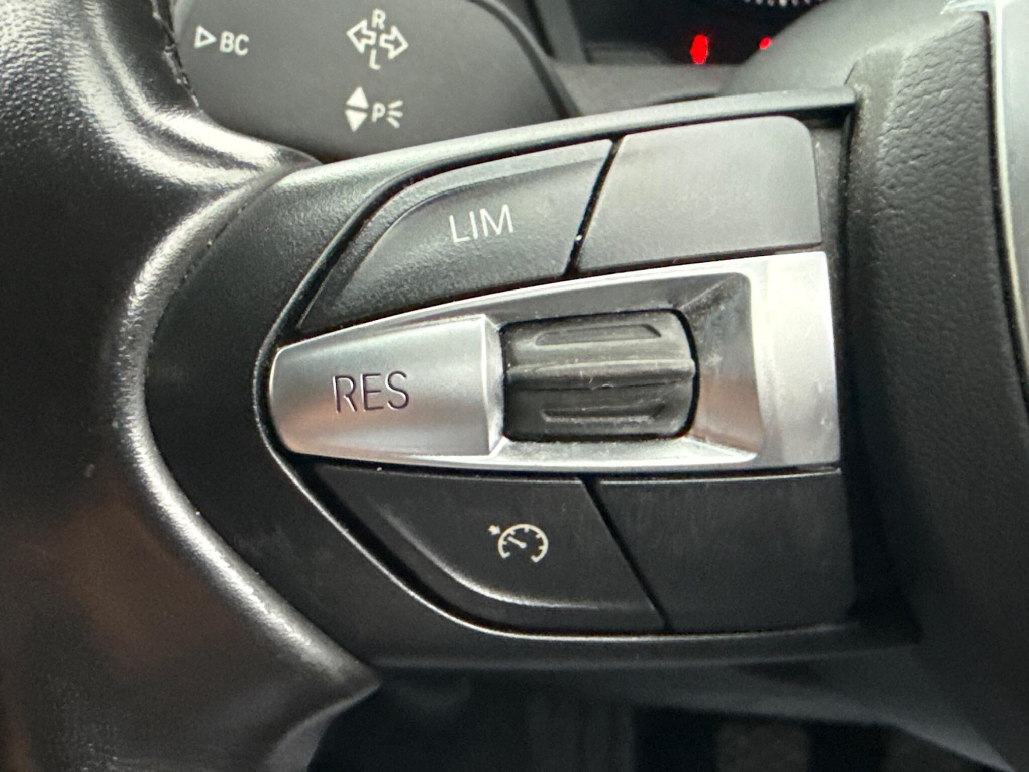 BMW 1 Series - Image 30