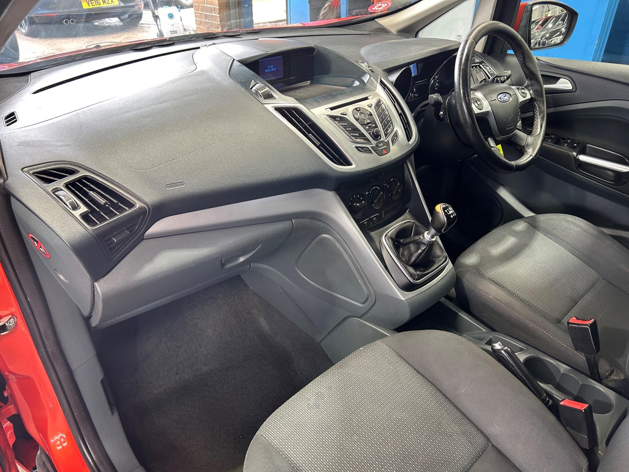 Ford C-MAX - Image 12