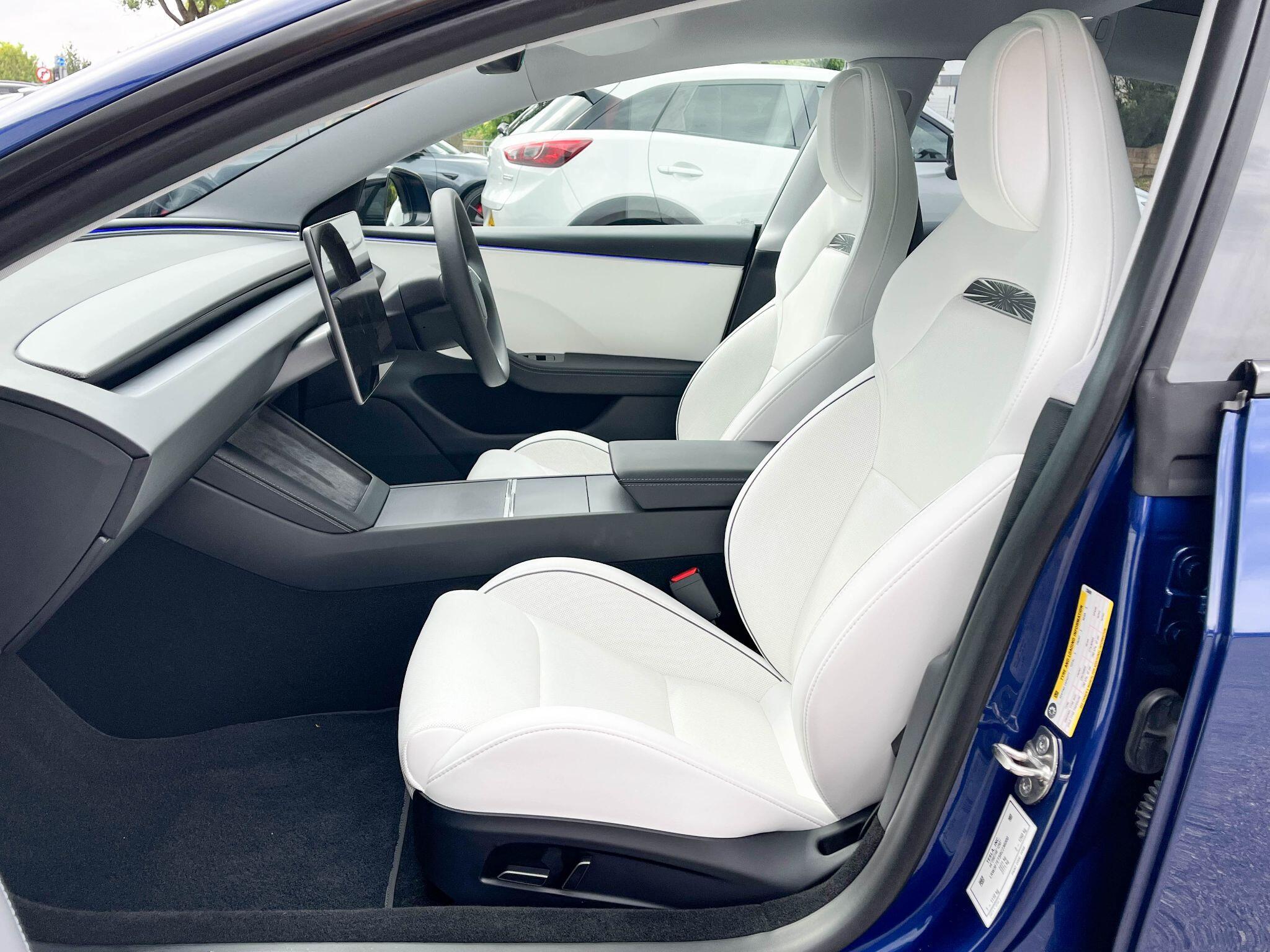 Tesla Model 3 - Image 6