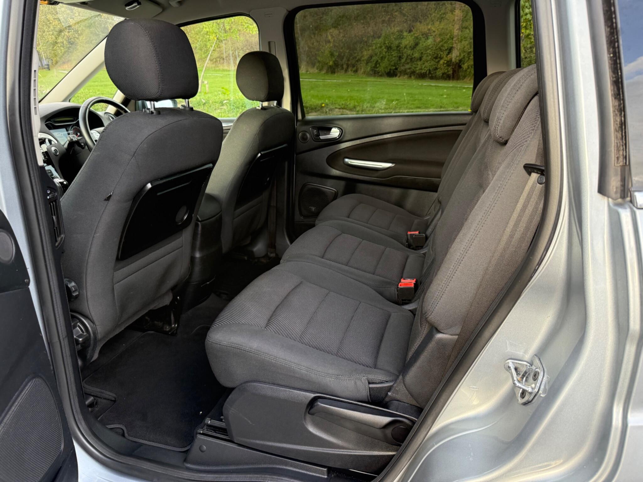 Ford Galaxy - Image 16