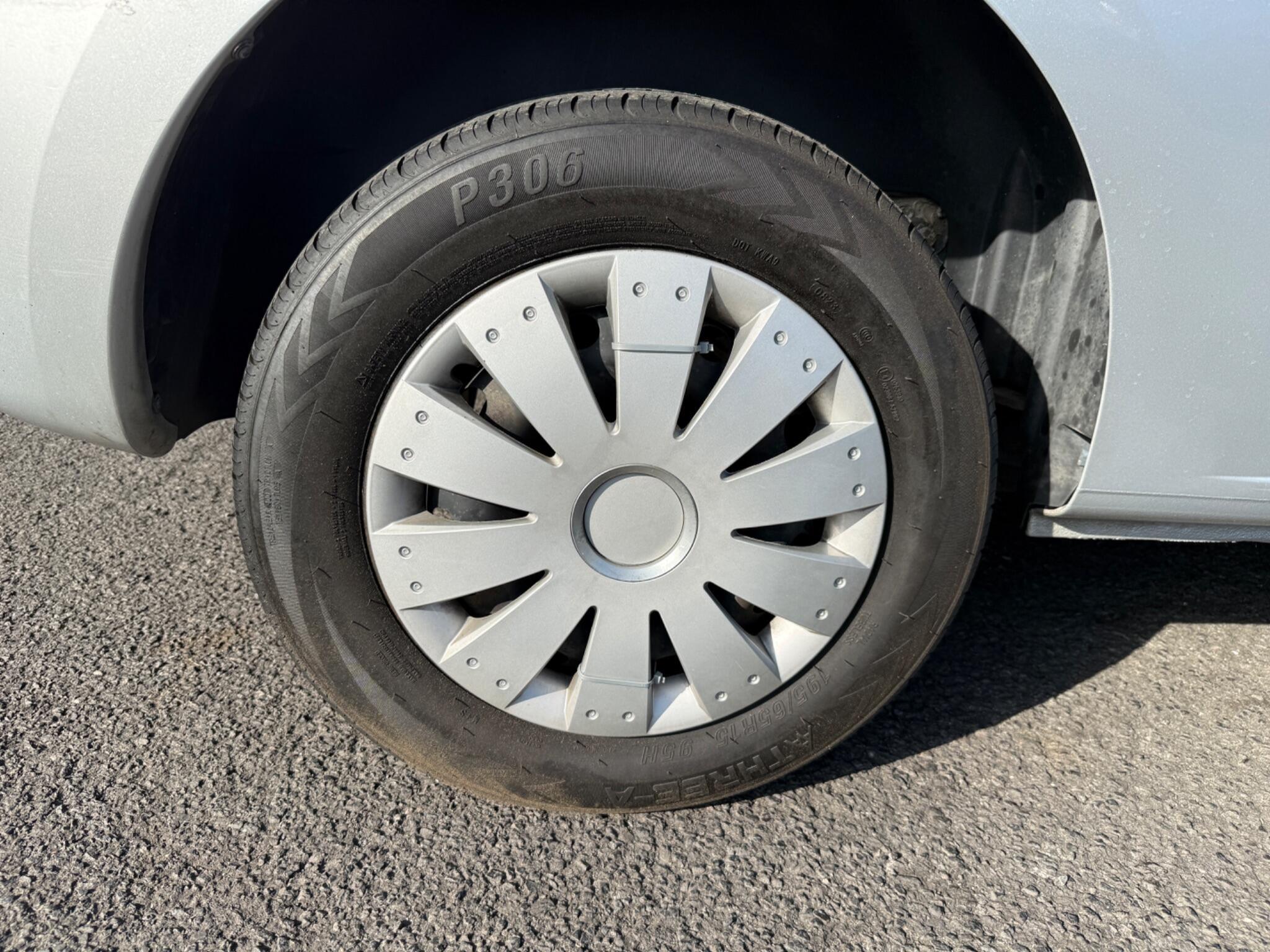 Renault Kangoo - Image 44