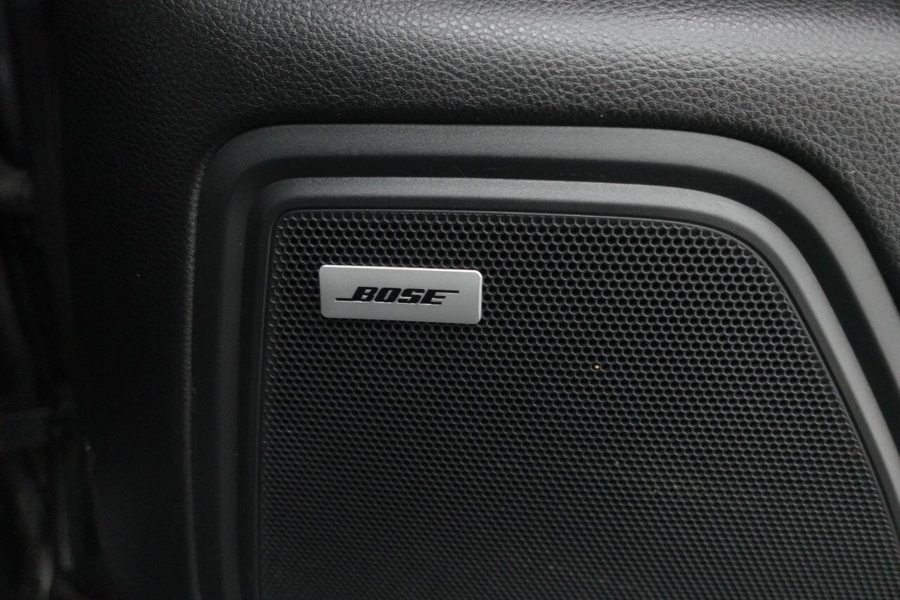 Porsche Macan - Image 13