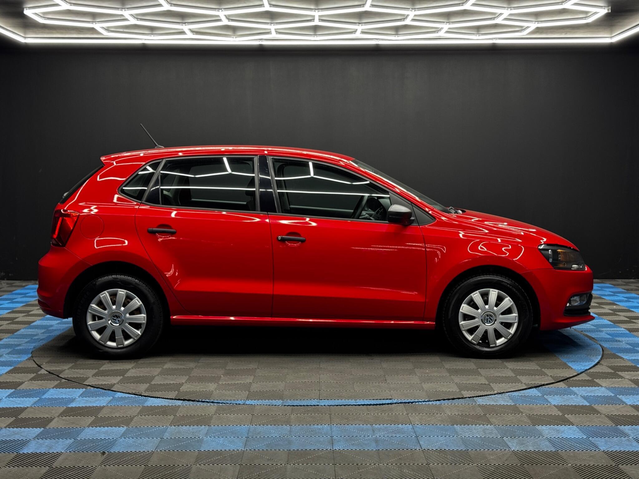 Volkswagen Polo - Image 4
