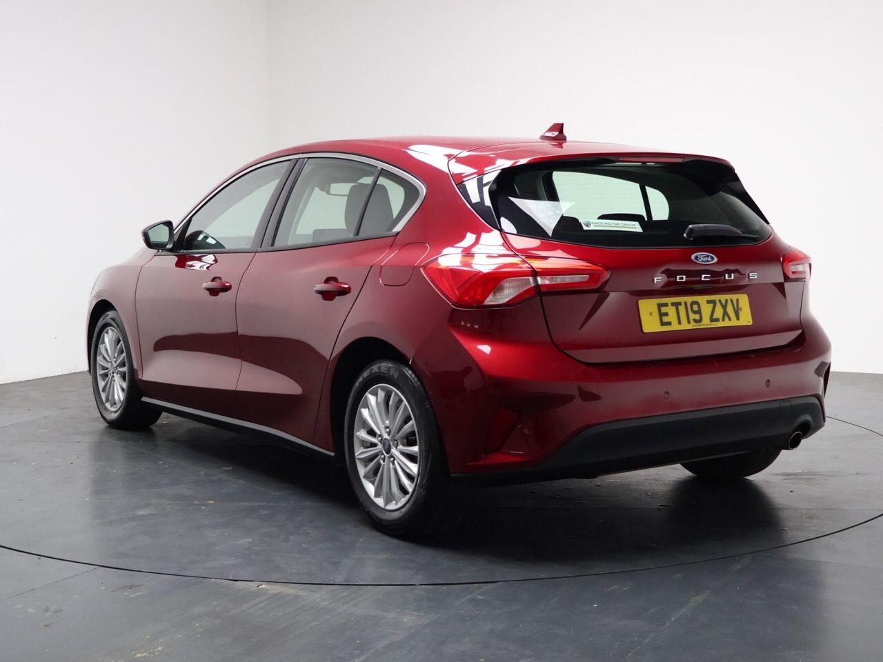 Ford Focus - Image 9
