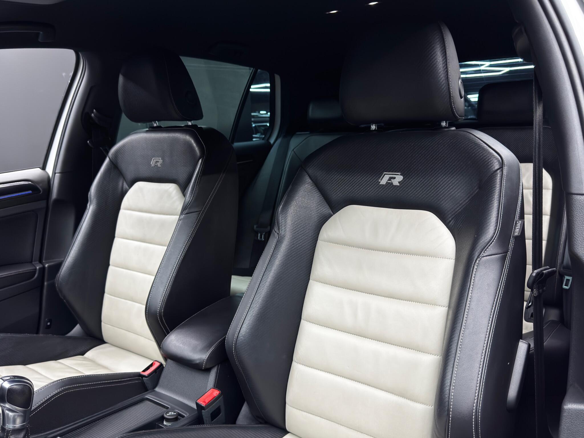 Volkswagen Golf - Image 13