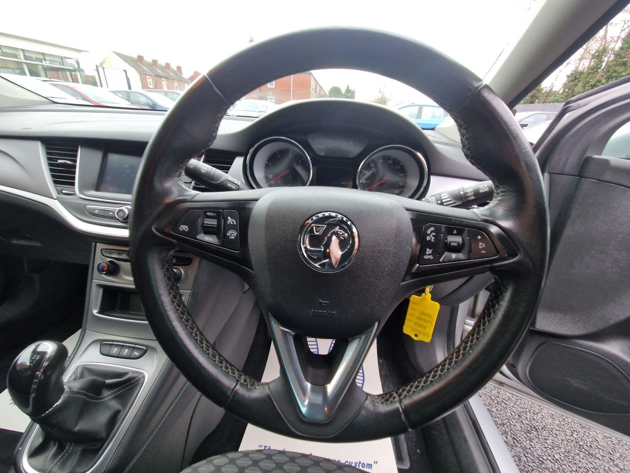 Vauxhall Astra - Image 44