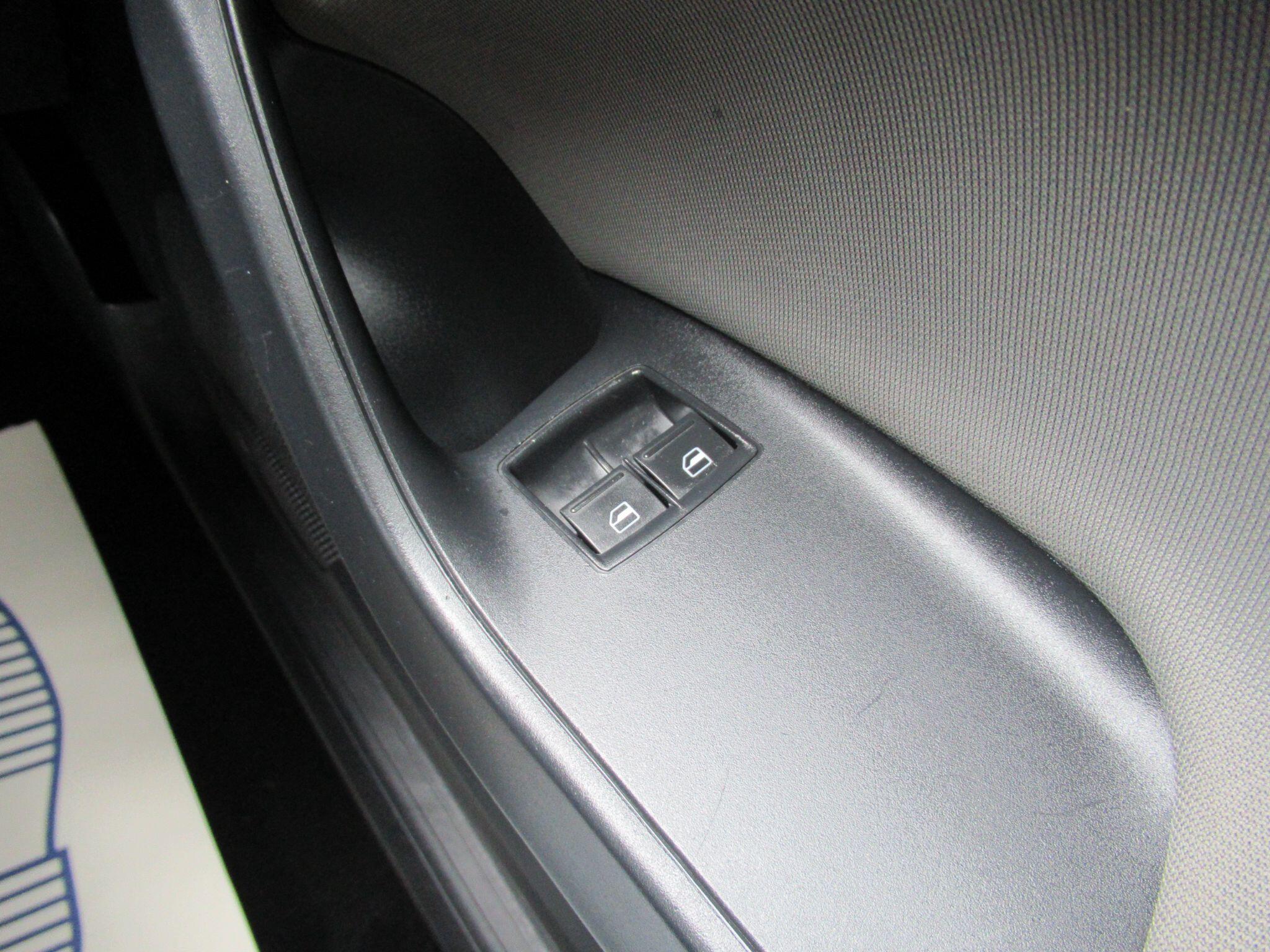 SEAT Ibiza - Image 23