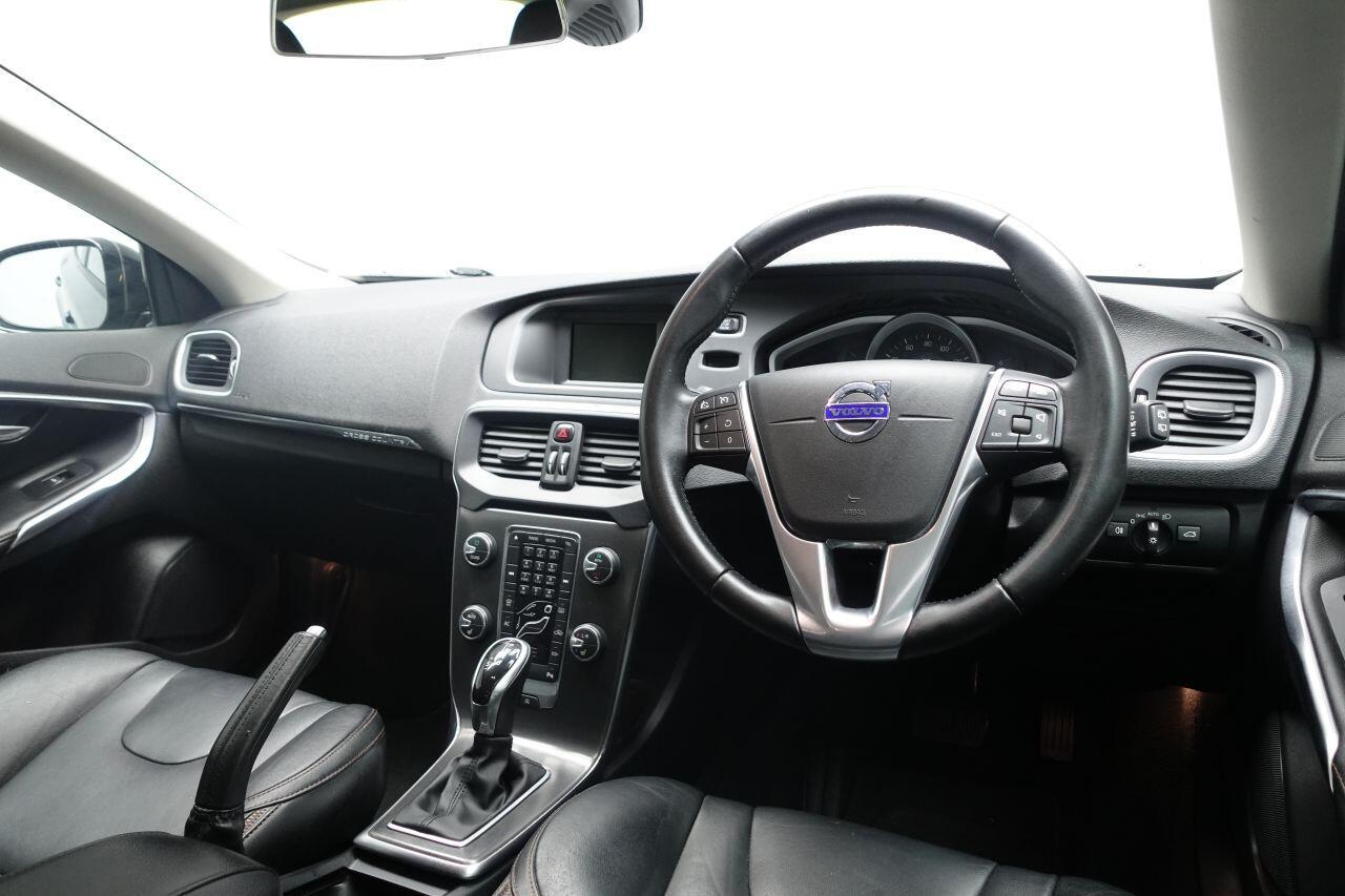 Volvo V40 CROSS COUNTRY - Image 15