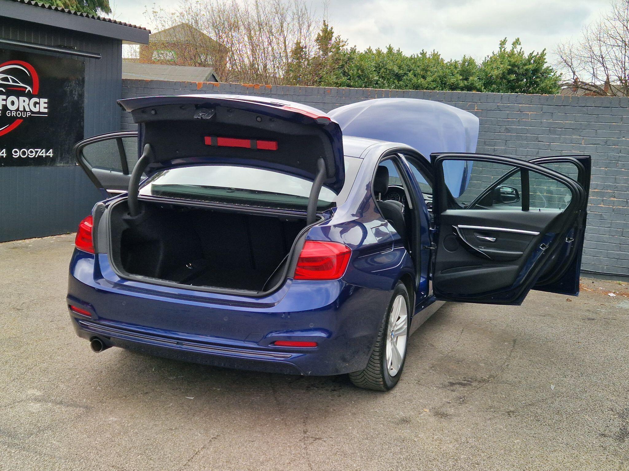 BMW 3 Series - Image 20