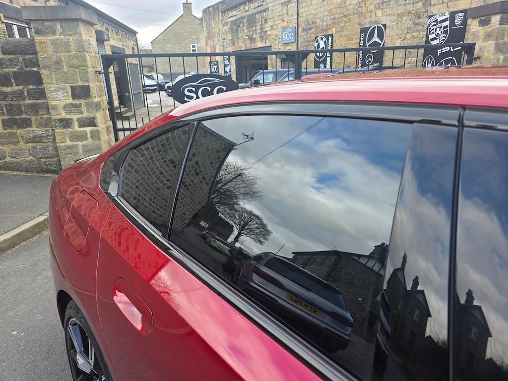 BMW 5 Series - Image 16