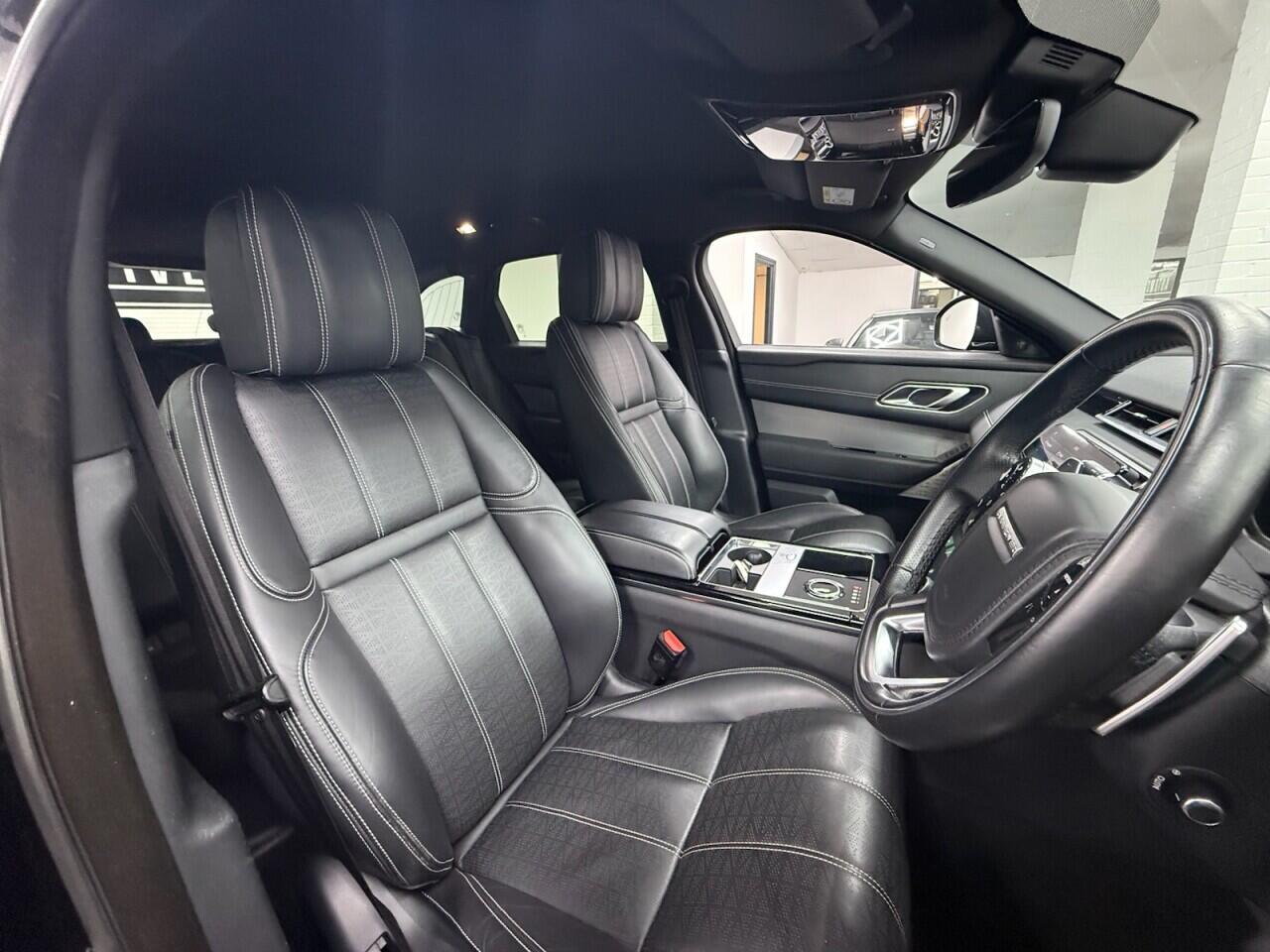 Land Rover Range Rover Velar - Image 16