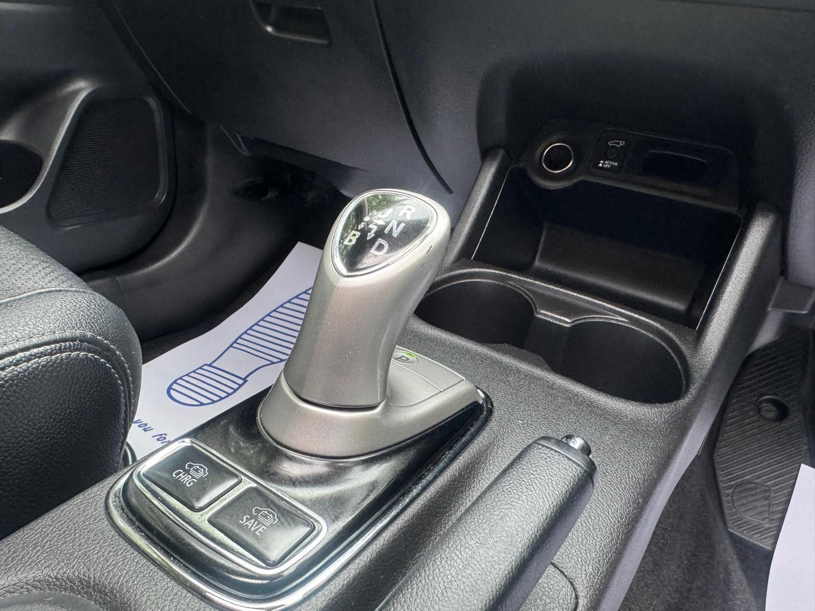Mitsubishi Outlander - Image 18