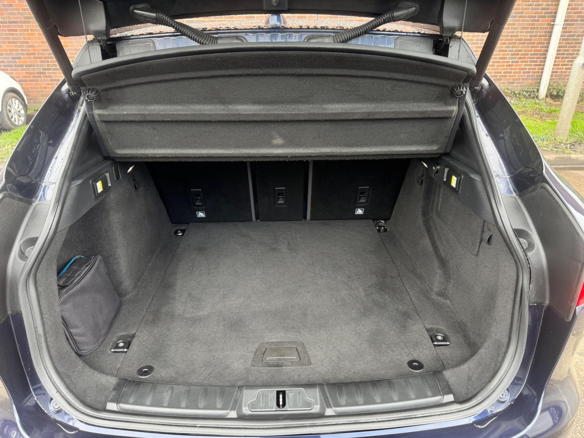 Jaguar F-Pace - Image 53