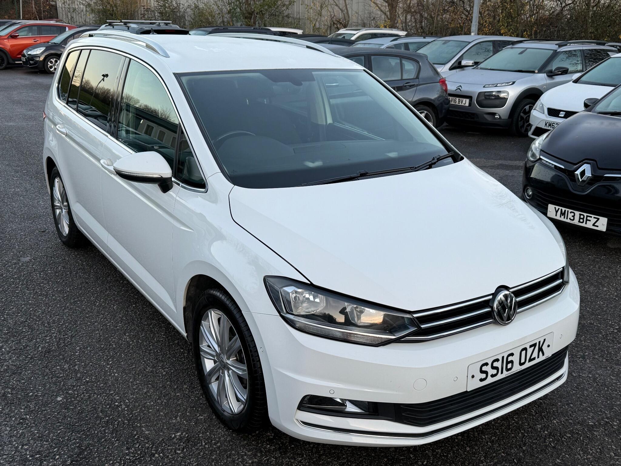 Volkswagen Touran - Image 3