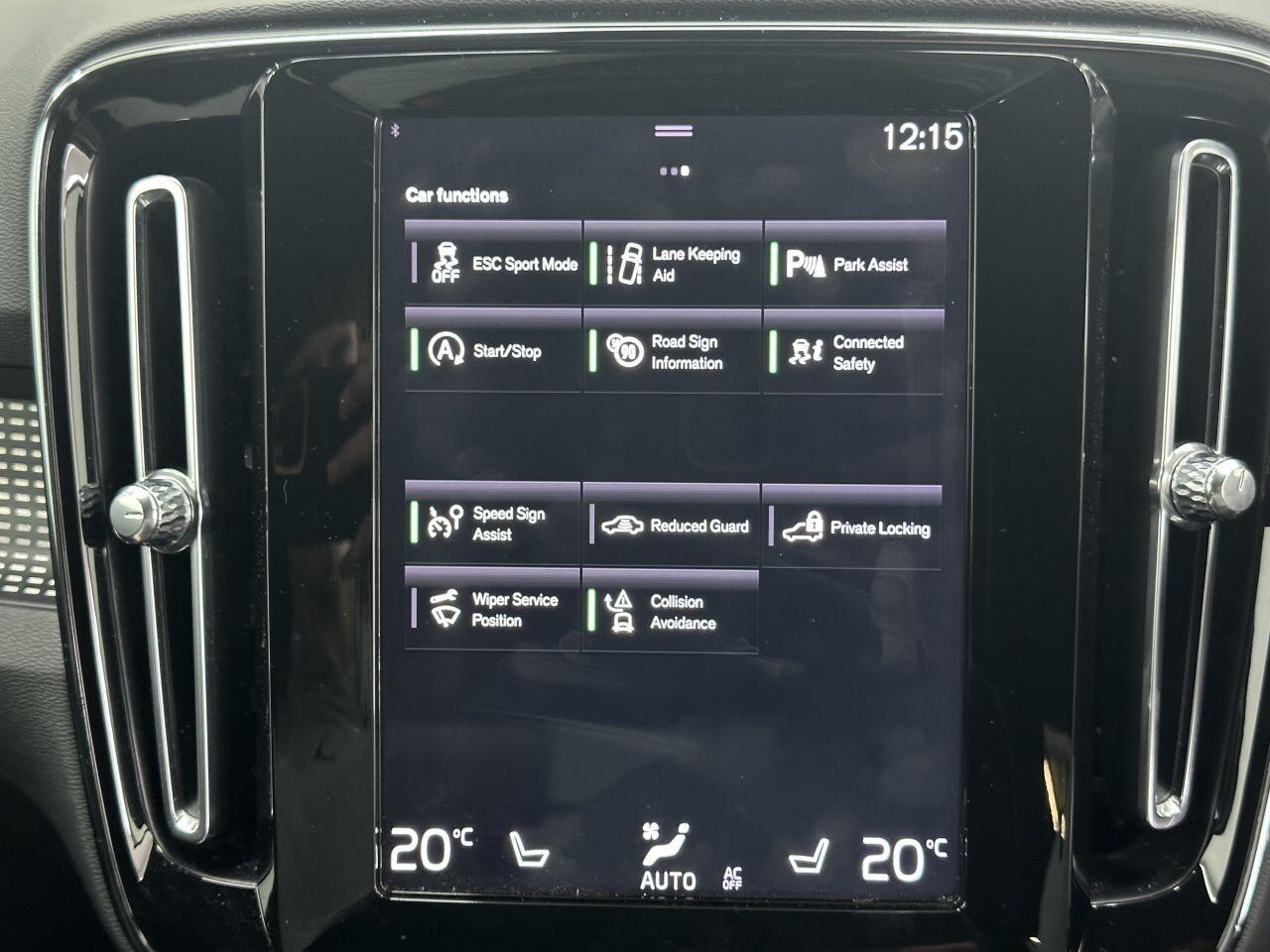 Volvo XC40 - Image 25