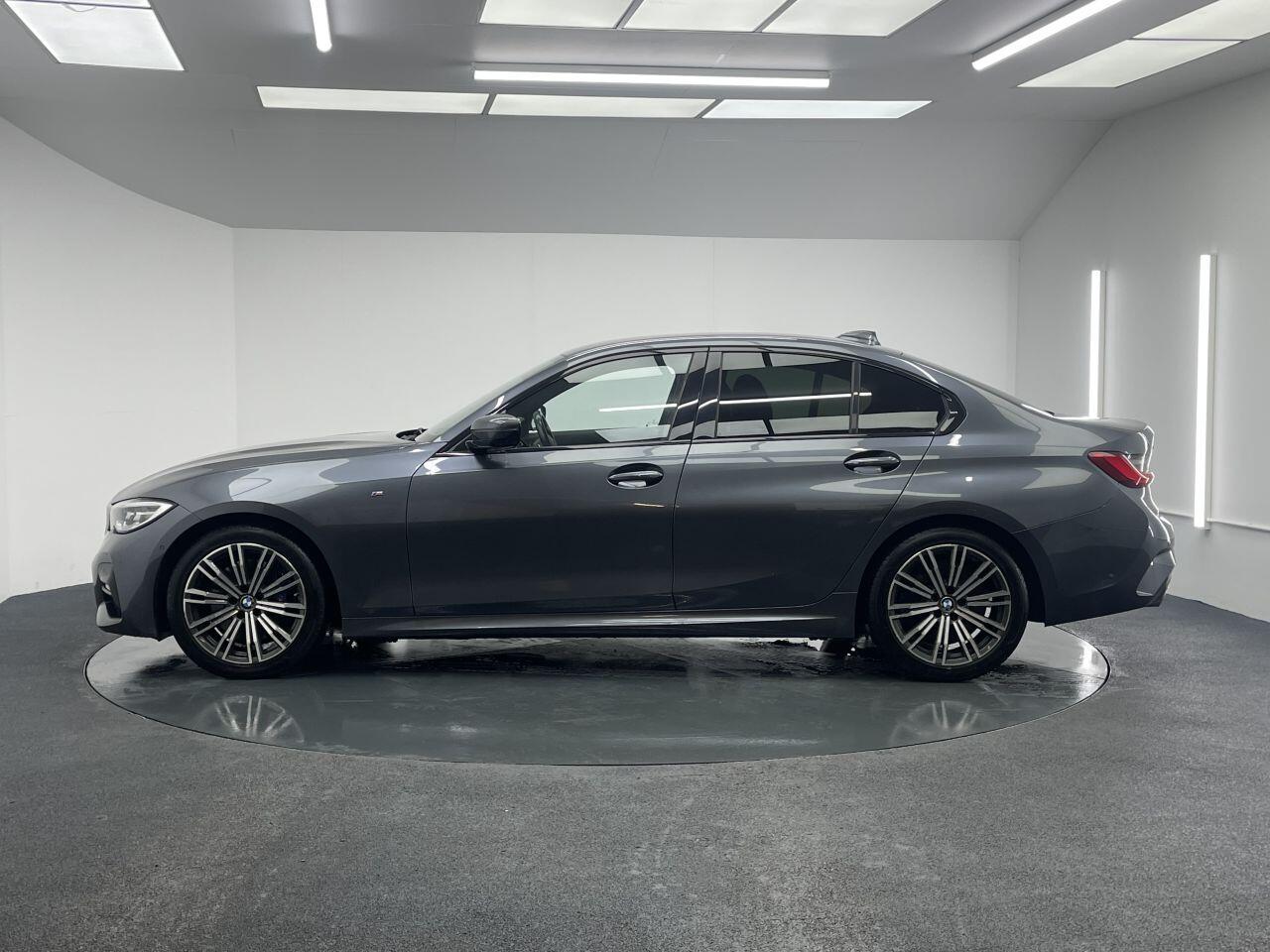 BMW 3 Series - Image 11