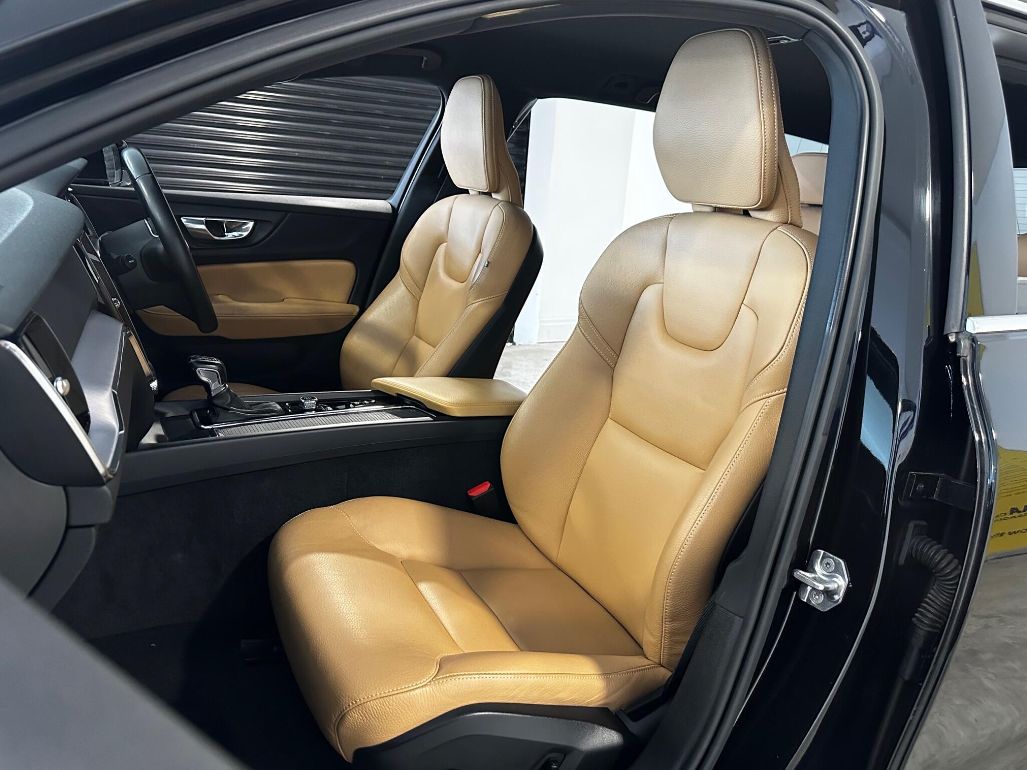 Volvo V60 - Image 17