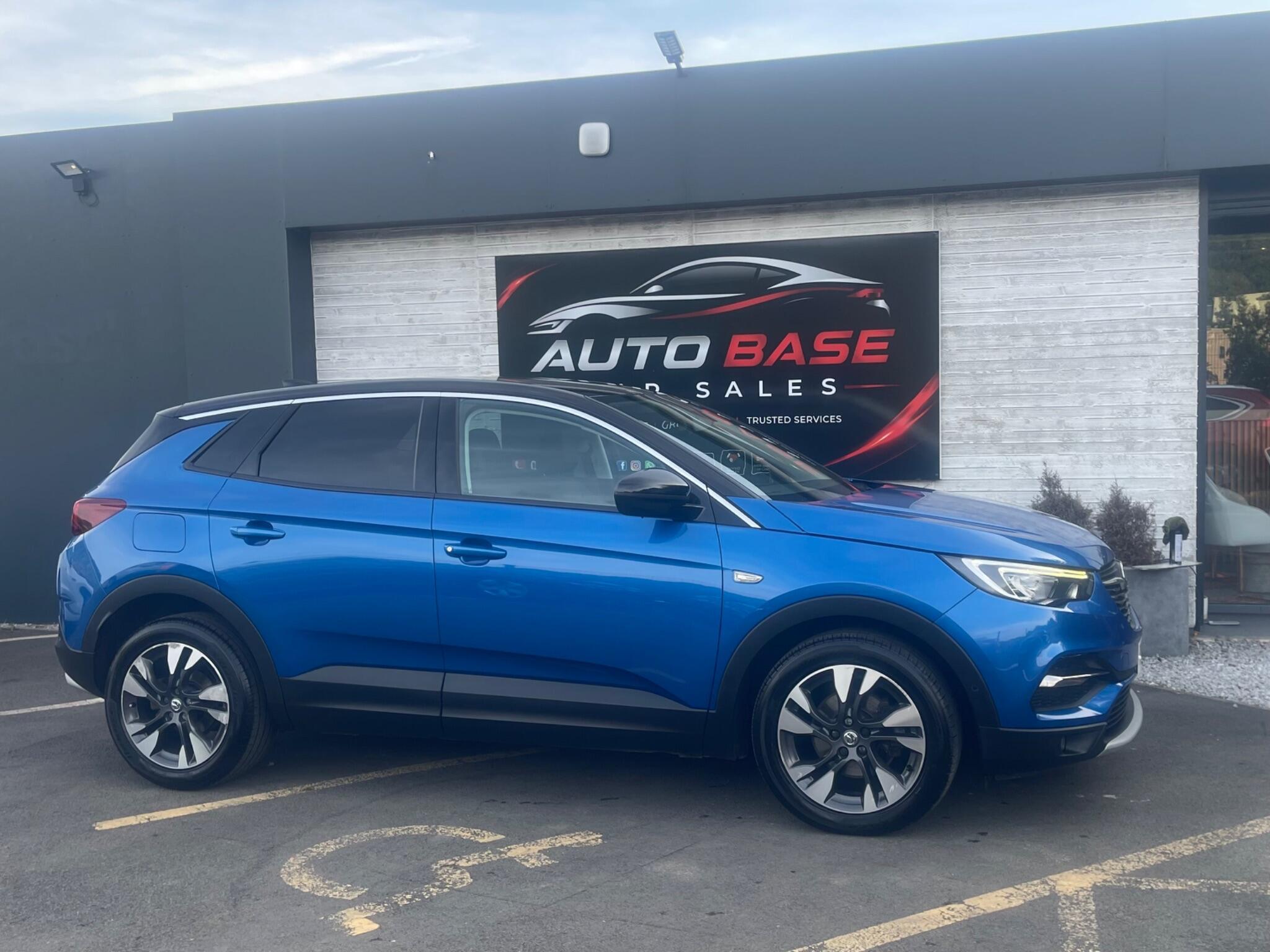 Vauxhall Grandland X - Image 19
