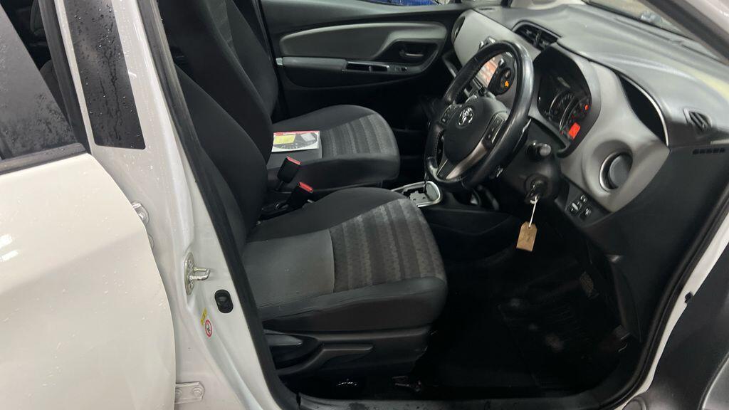 Toyota Yaris - Image 3