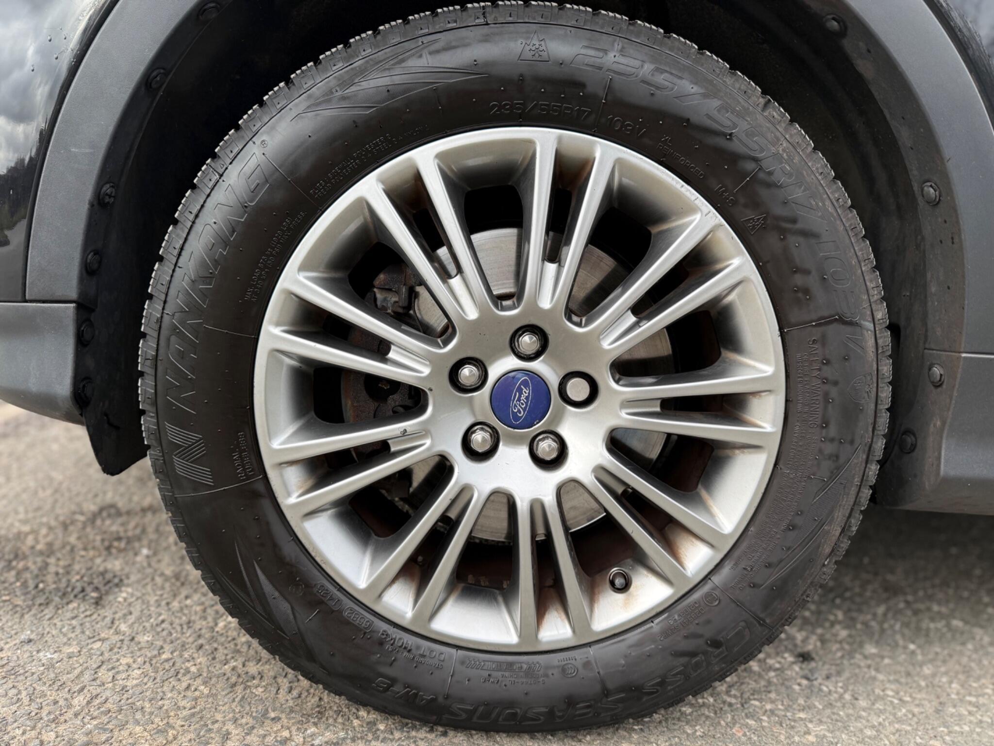 Ford Kuga - Image 32