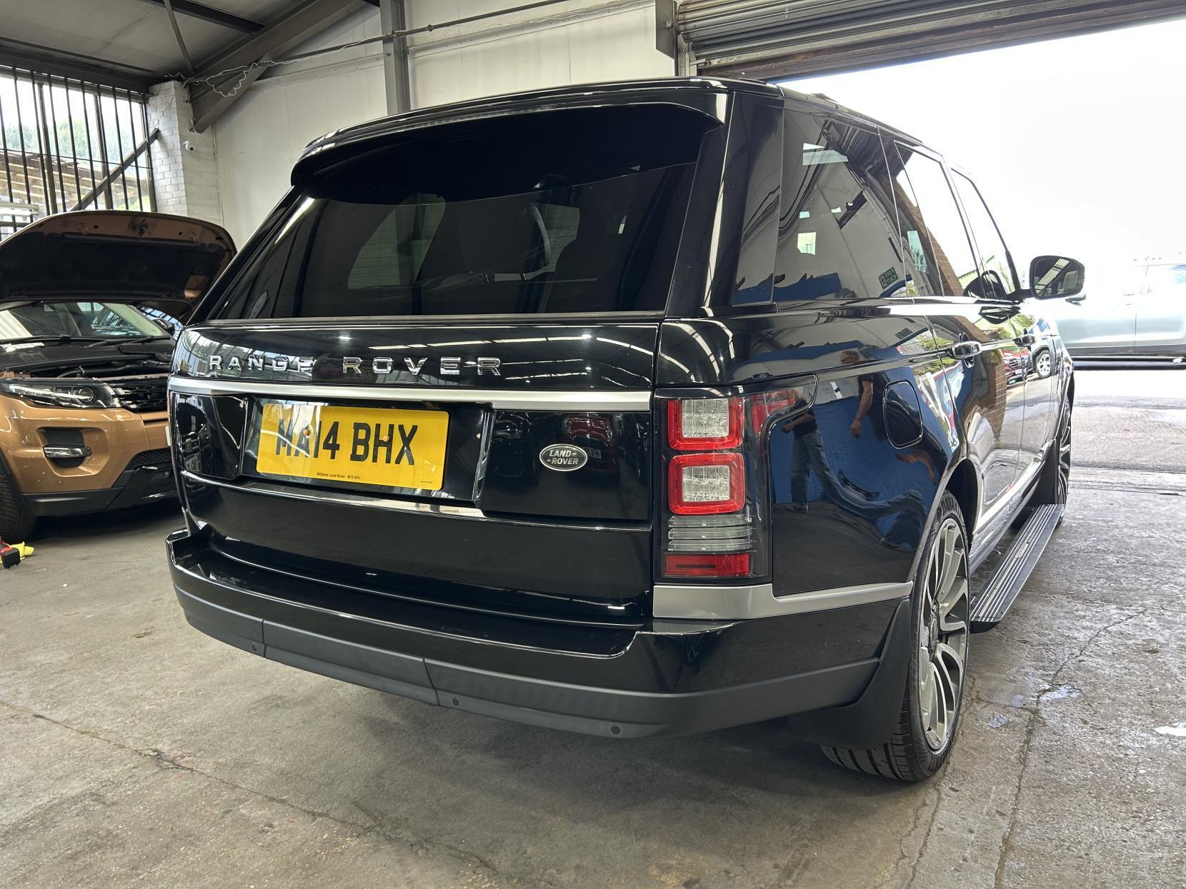 Land Rover Range Rover - Image 6