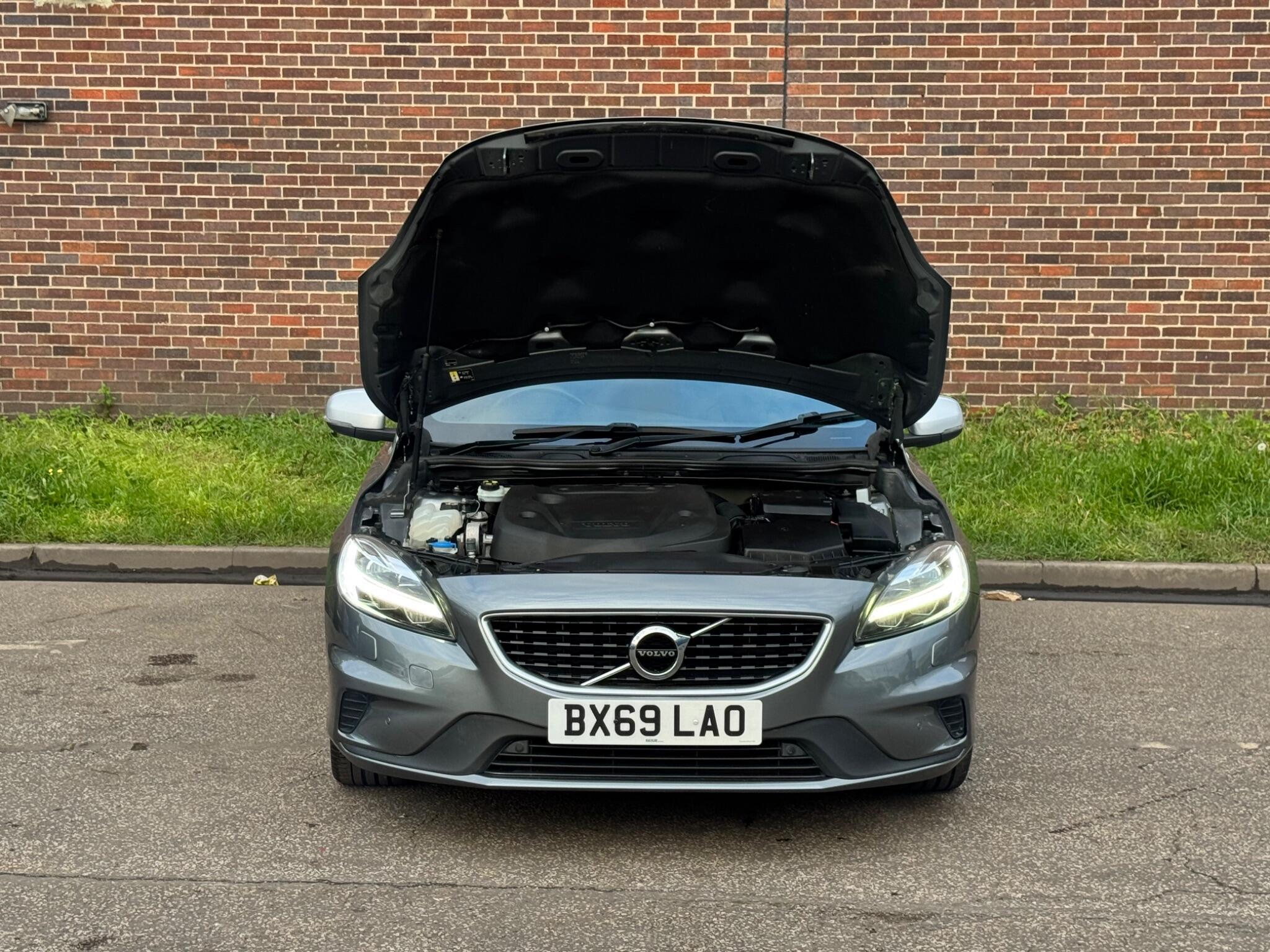 Volvo V40 - Image 17