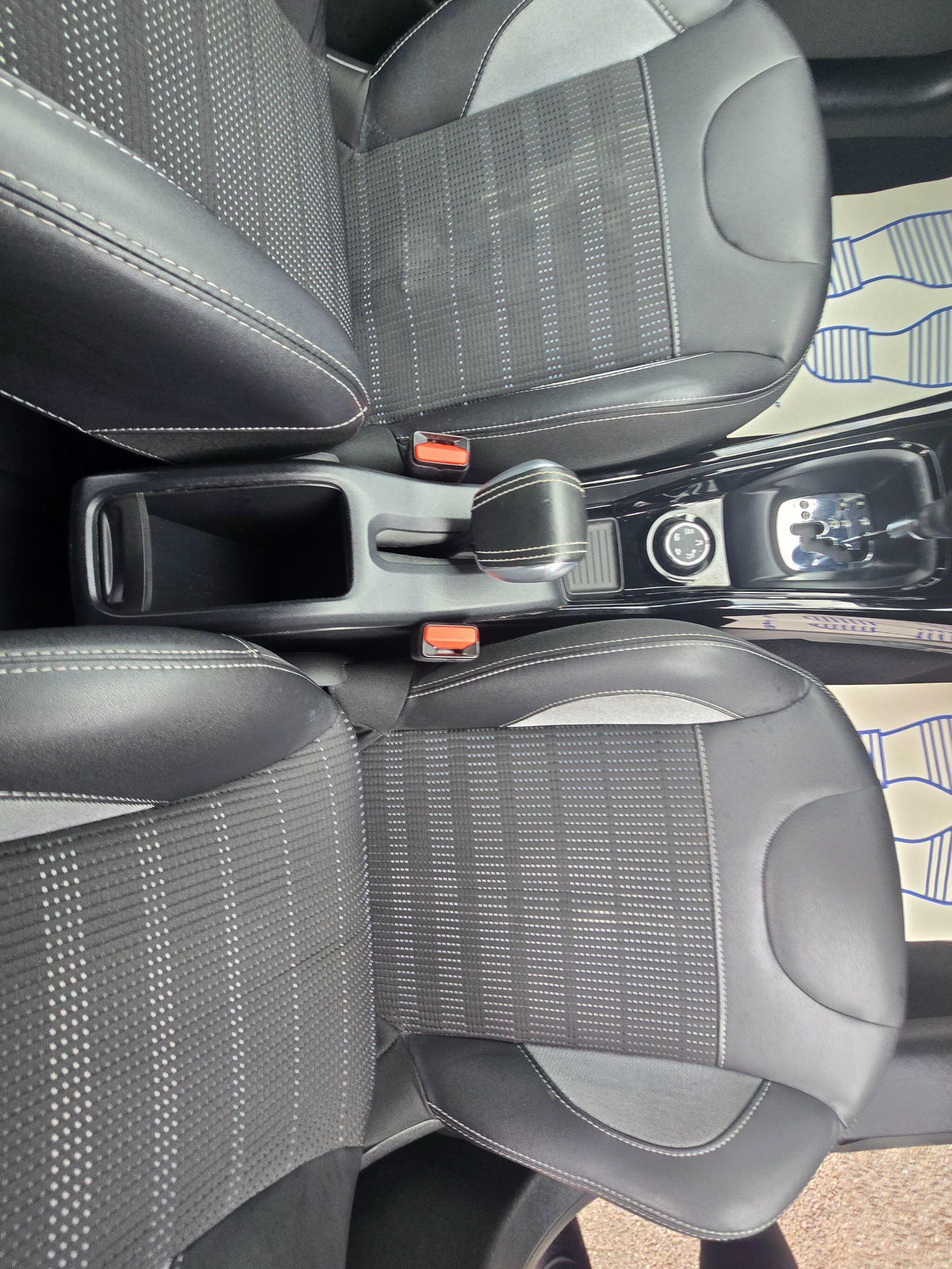 Peugeot 2008 - Image 29