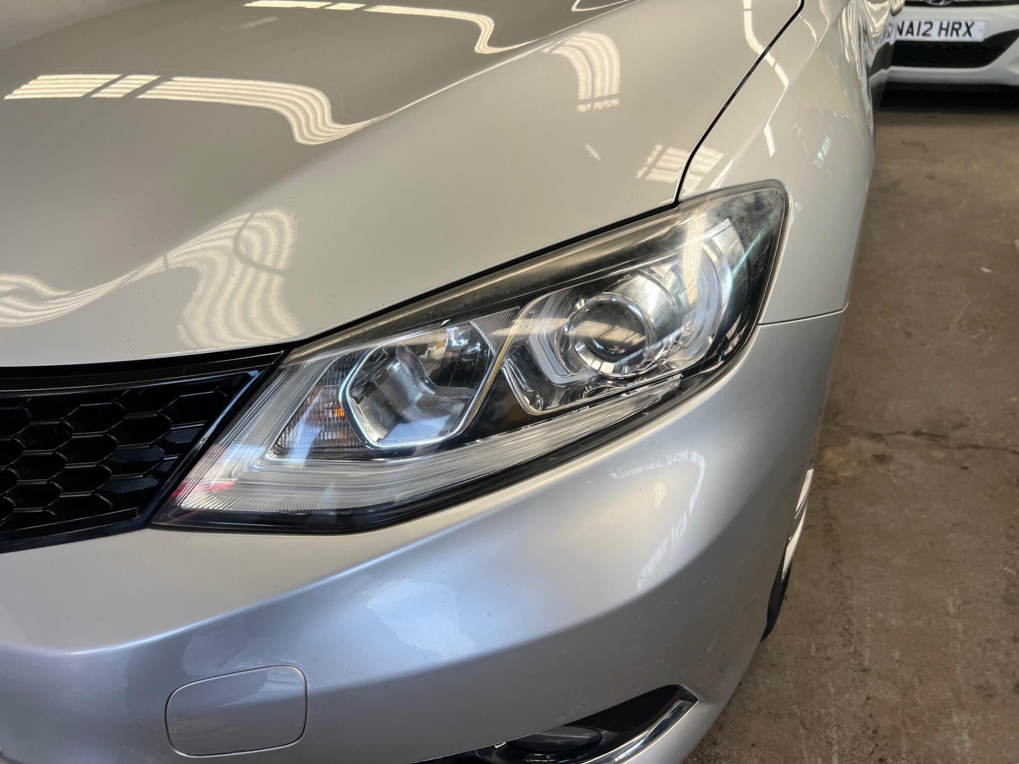 Nissan Pulsar - Image 15