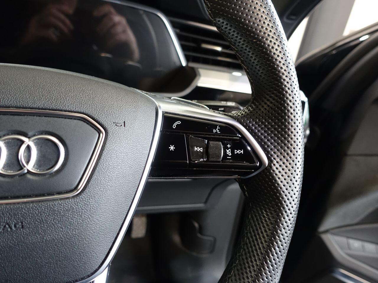 Audi E-Tron - Image 20