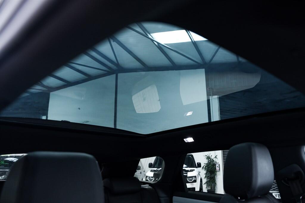 Land Rover Range Rover Evoque - Image 4