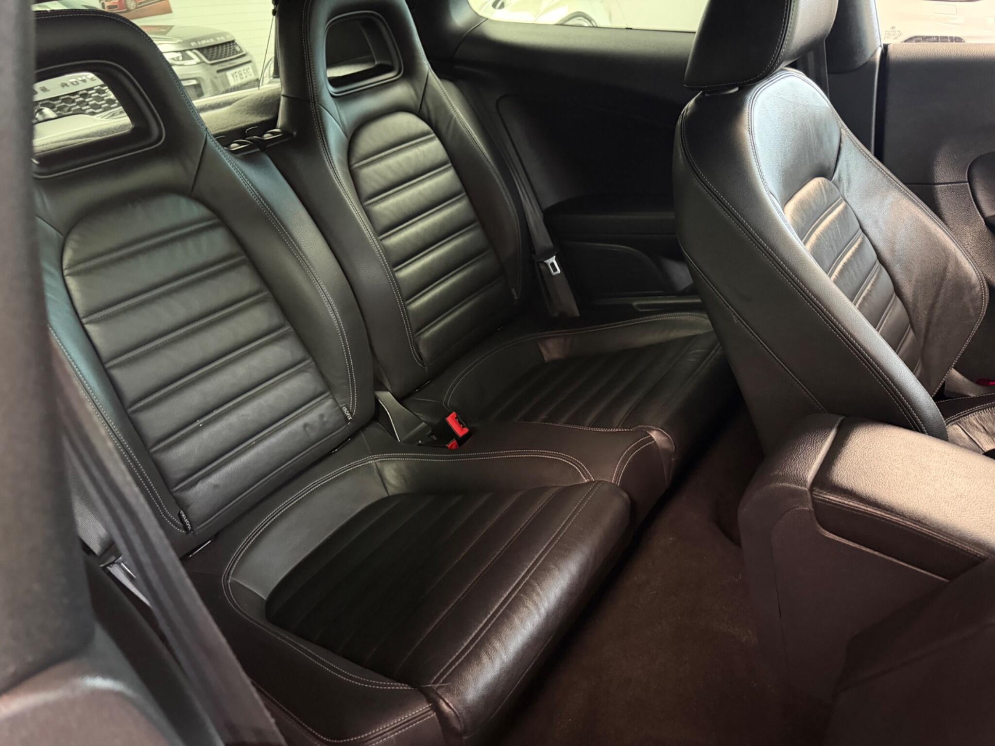Volkswagen Scirocco - Image 10