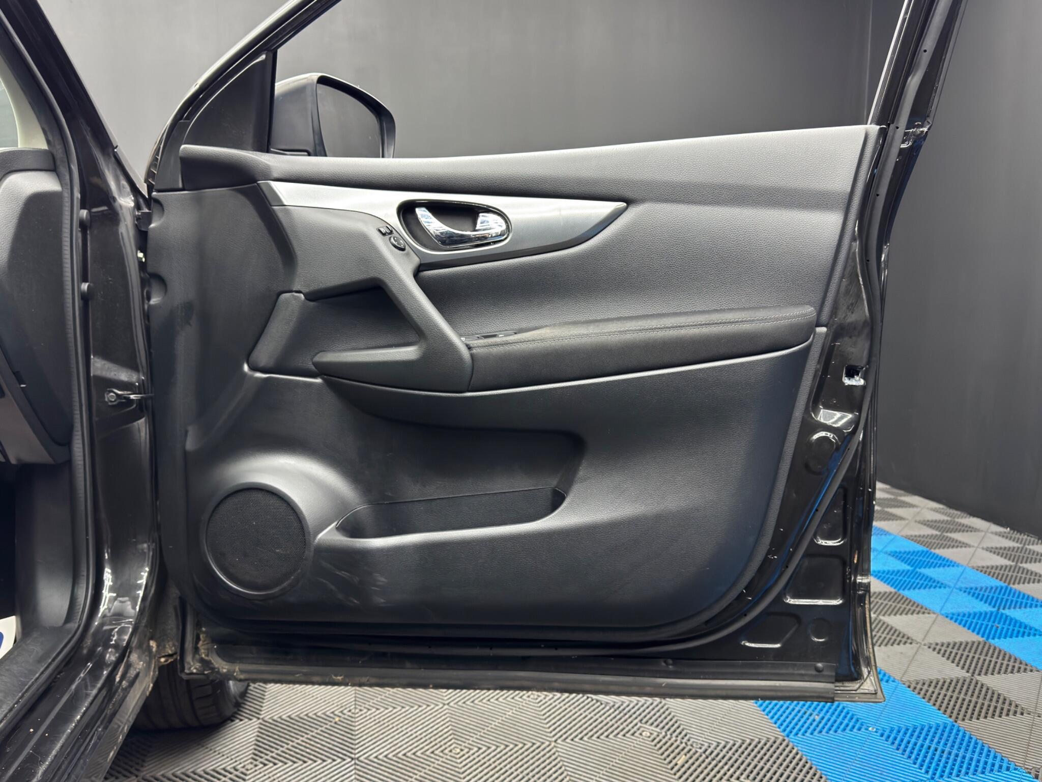 Nissan Qashqai - Image 35